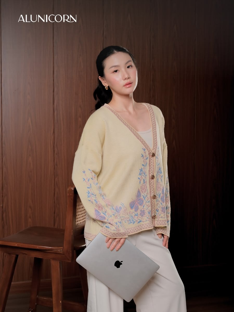 Alunicorn - Aruna Series Chika - Cardigan Knit Wanita - Outer Rajut Korean Style Lembut Elegan