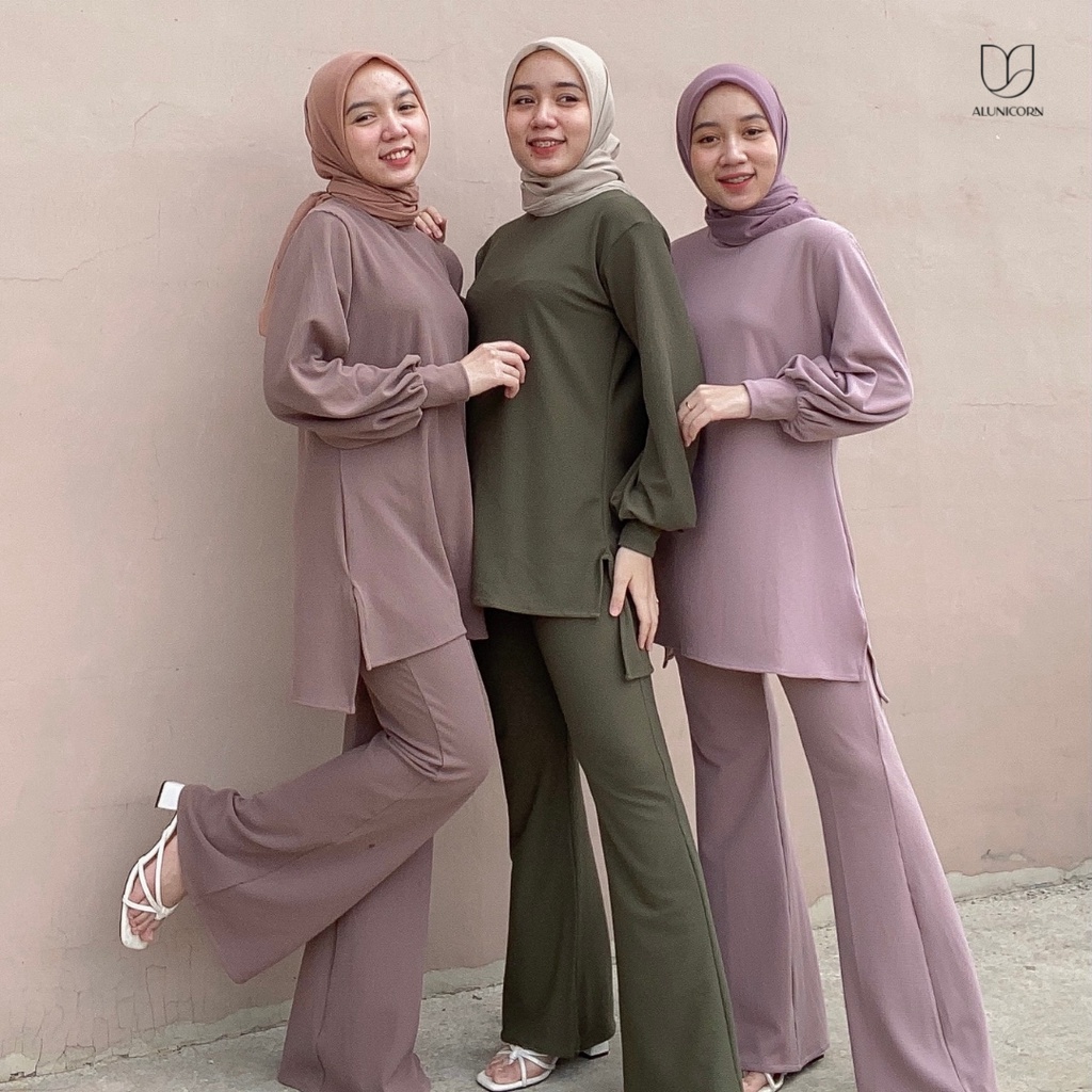 Alunicorn - Elle Knit - One set | One set wanita - Knit Uniqlo - knitting