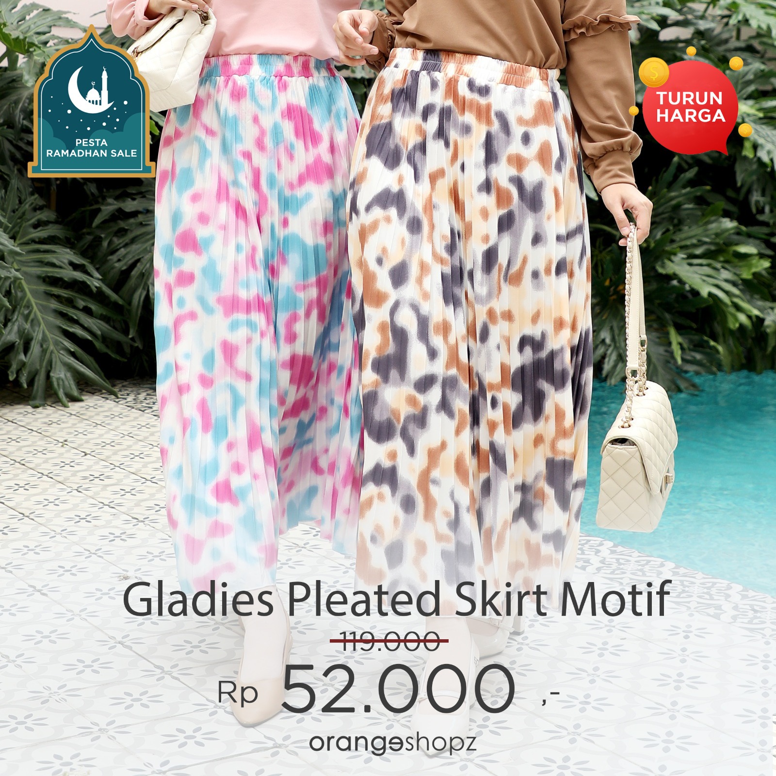 Gladies Pleated Skirt Motif