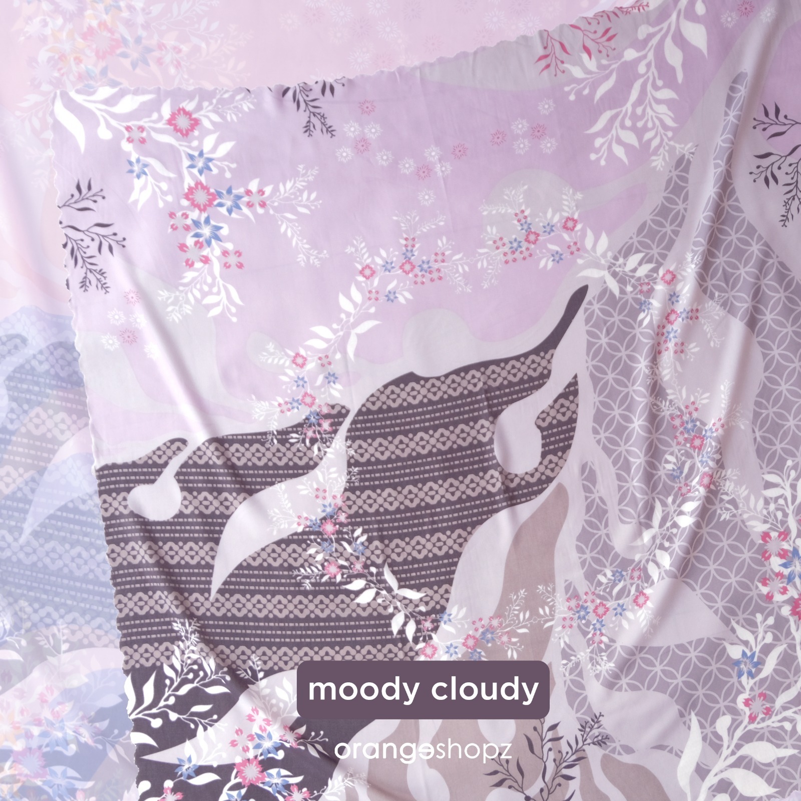 Hijab Segiempat Motif Nirwana Ethnic Scarf
