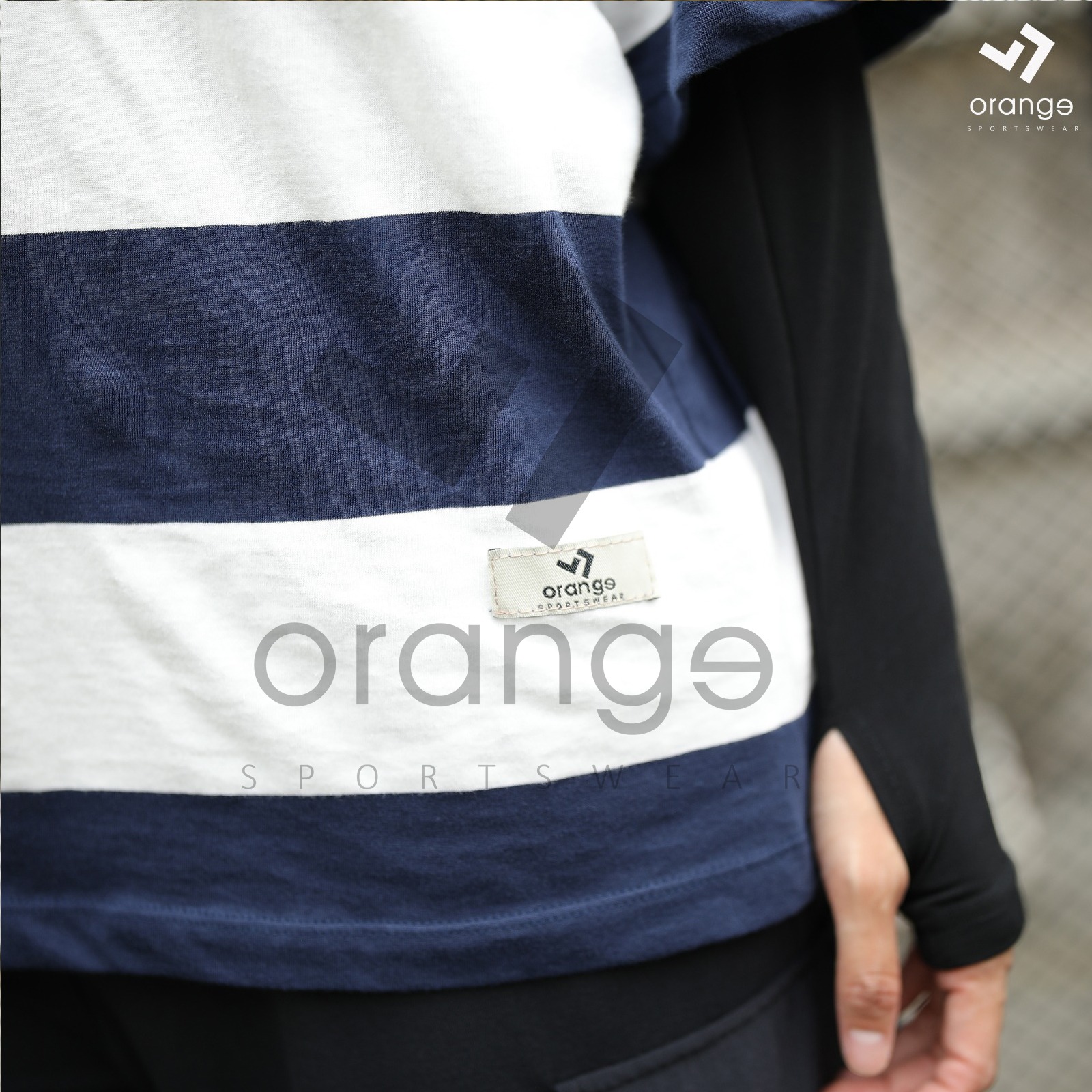 Atasan Olahraga Stripe Garis Lengan Pendek Wanita Kylie Stripe Tshirt