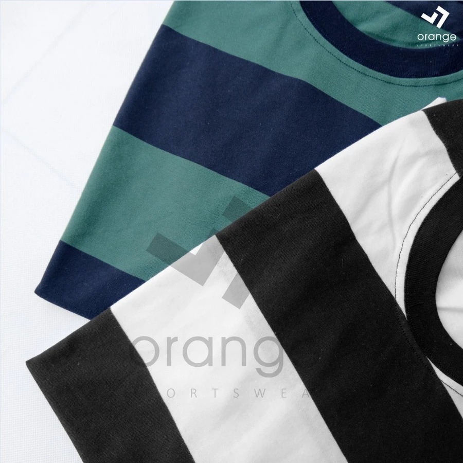 Atasan Olahraga Stripe Garis Lengan Pendek Wanita Kylie Stripe Tshirt