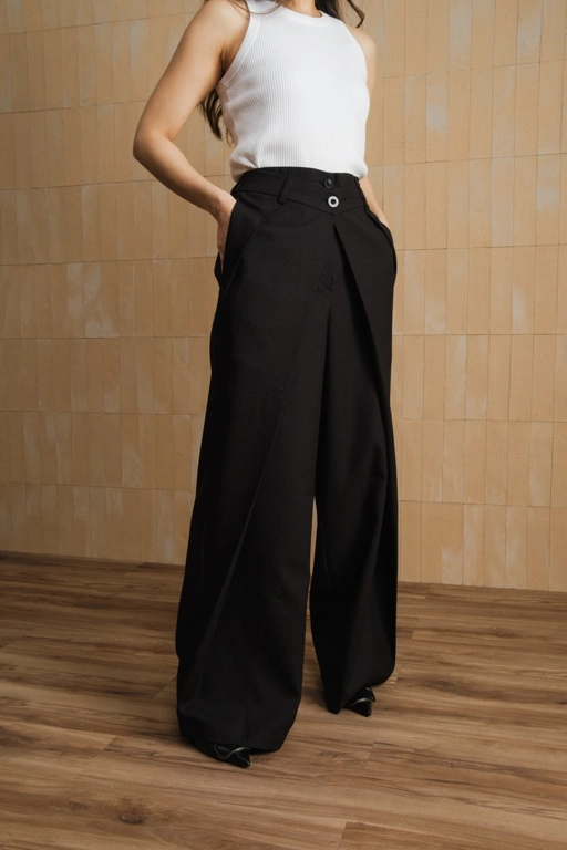 Image of Agathe in Black (PRE ORDER SEND BY 13 MARCH)