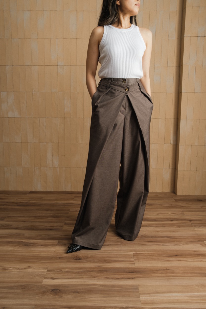 Agathe in Taupe (PRE ORDER SEND BY 13 MARCH)