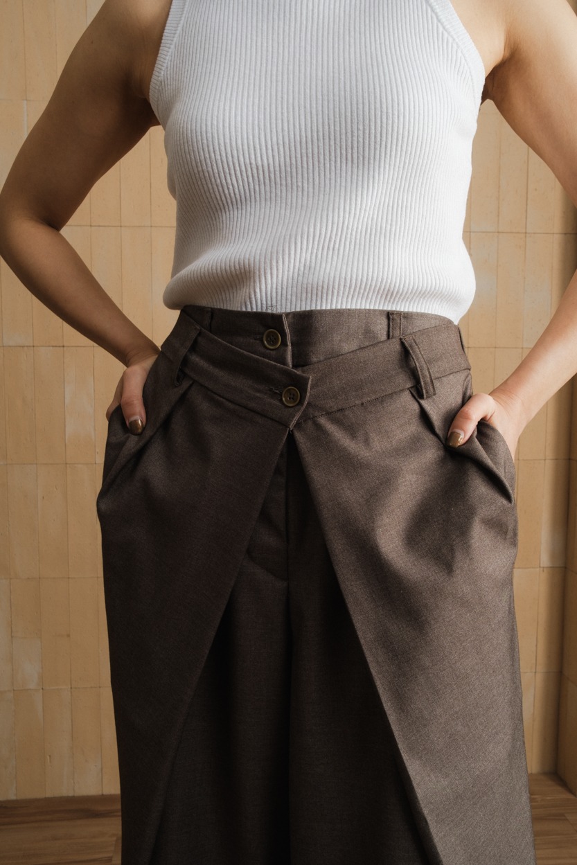 Agathe in Taupe (PRE ORDER SEND BY 13 MARCH)