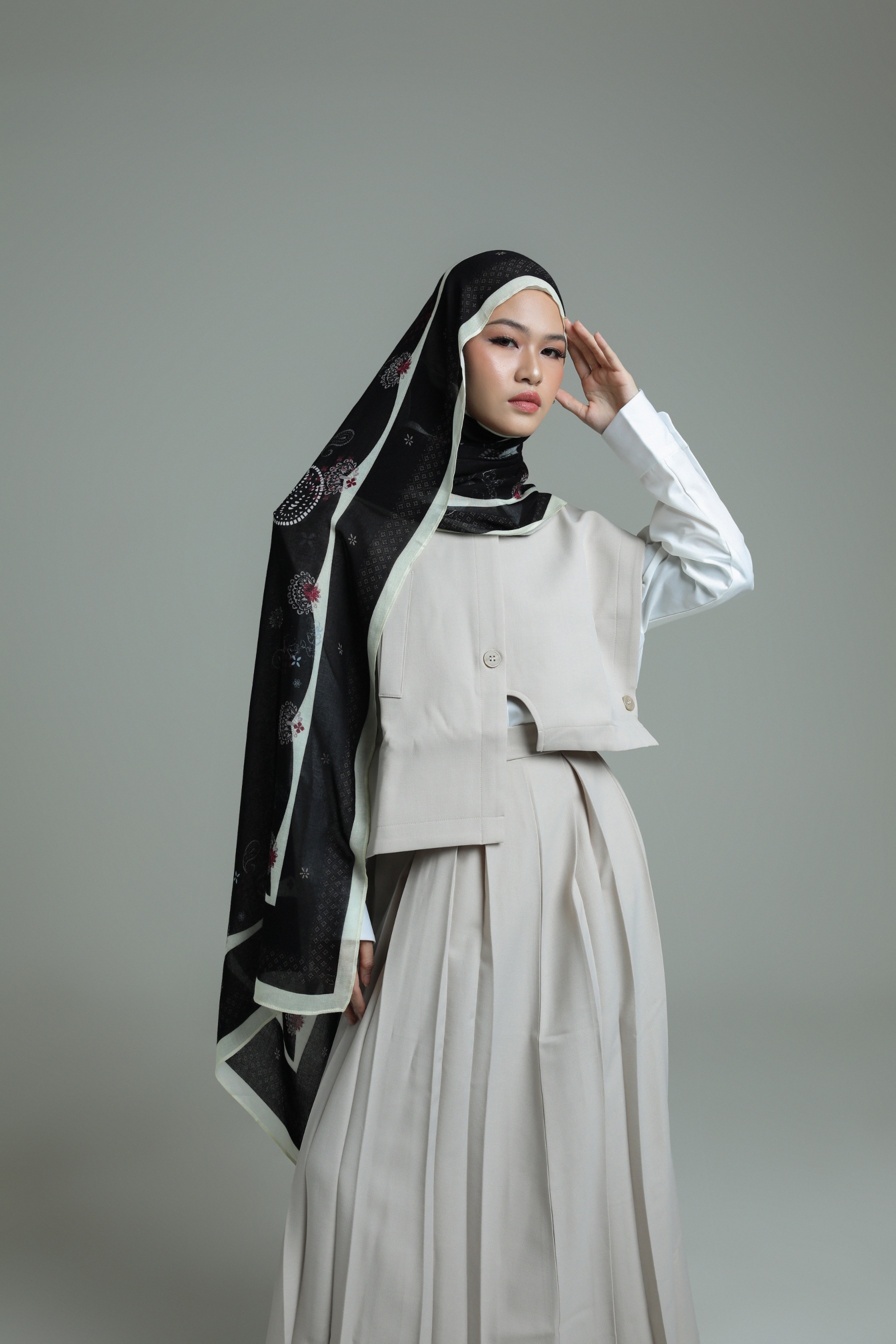 Batik Scarf Heritage Black | Pashmina Printed Modals