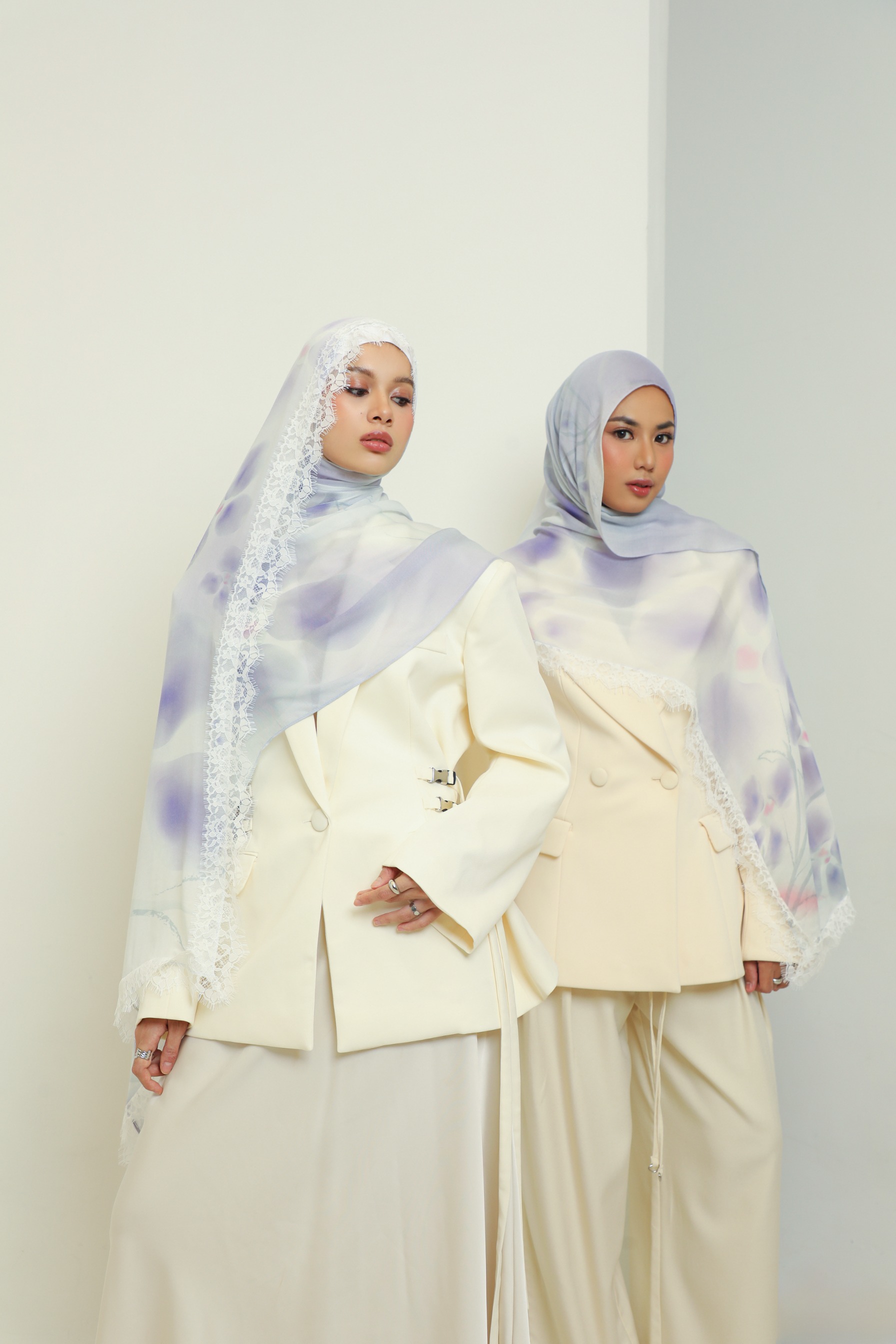 Floral Lace Scarf Lilac Blossom | Pashmina Printed Modals