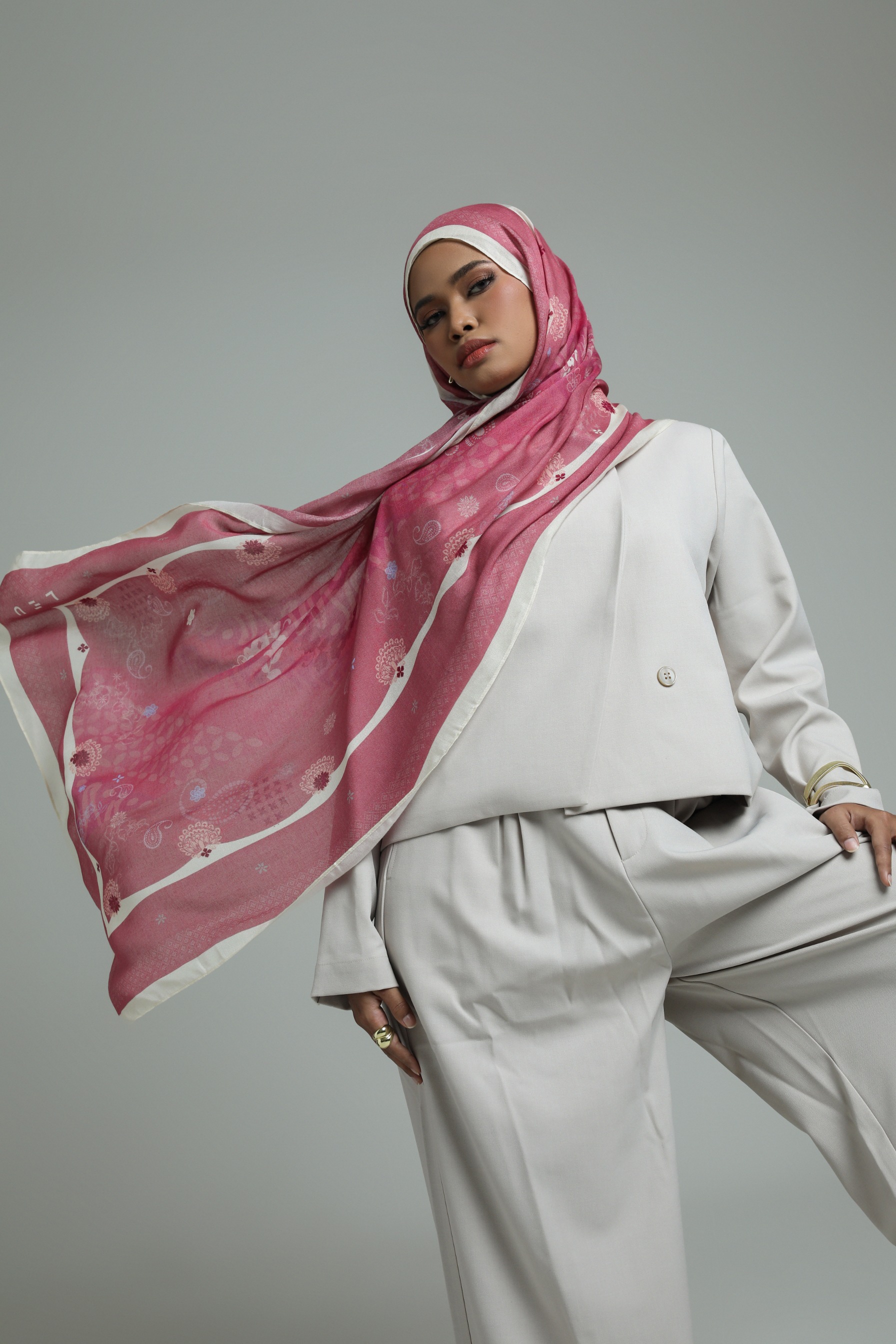 Batik Scarf Seroja Rose | Pashmina Printed Modals