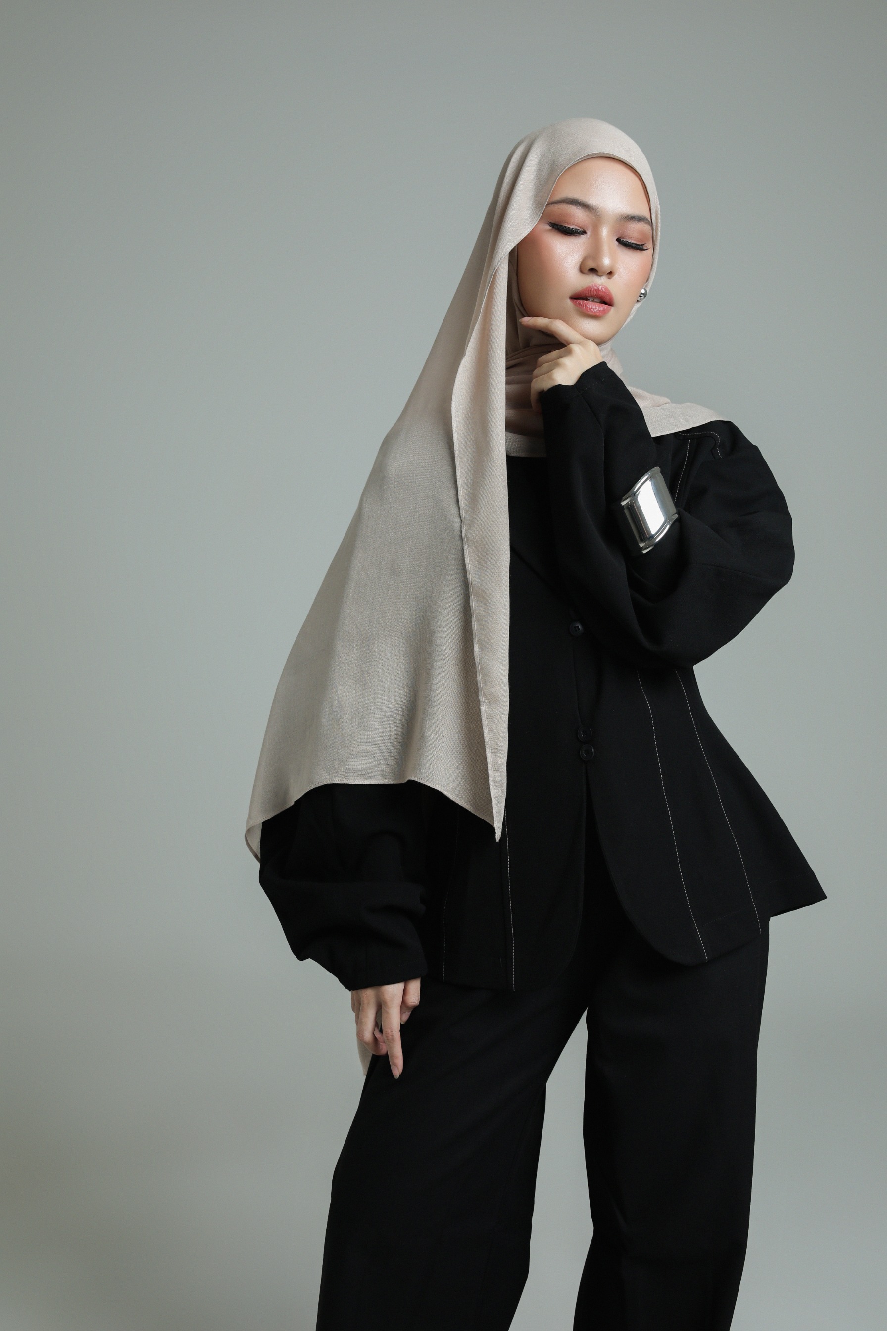 Sana Scarf x Wardah | Pashmina Delicate Rayon