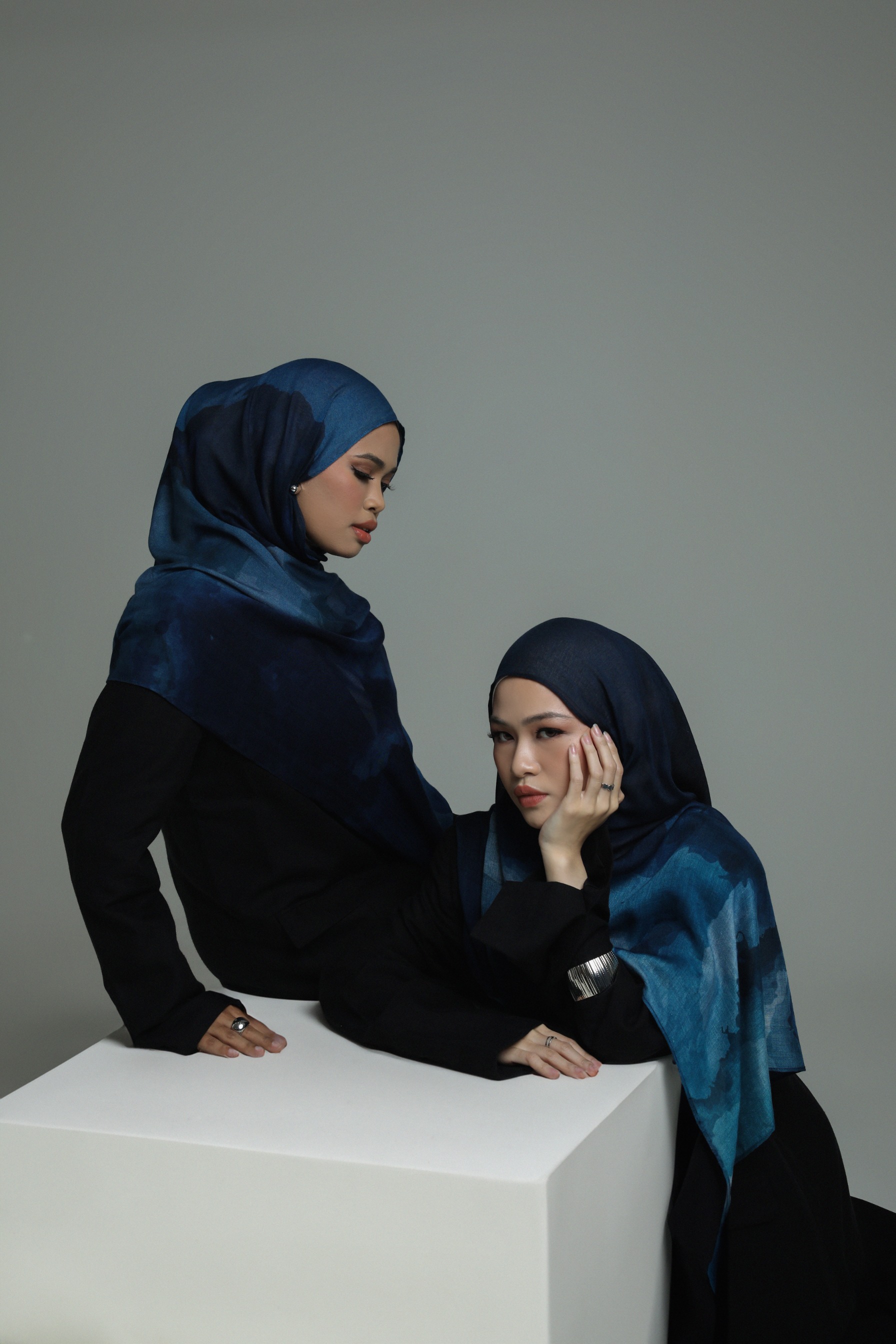 Watercolor Scarf Moonlit | Pashmina Printed Modals