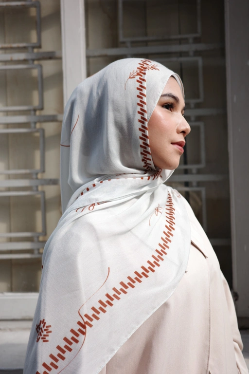 Image of Signature Bloom Scarf Petal White | Pashmina Printed Modals