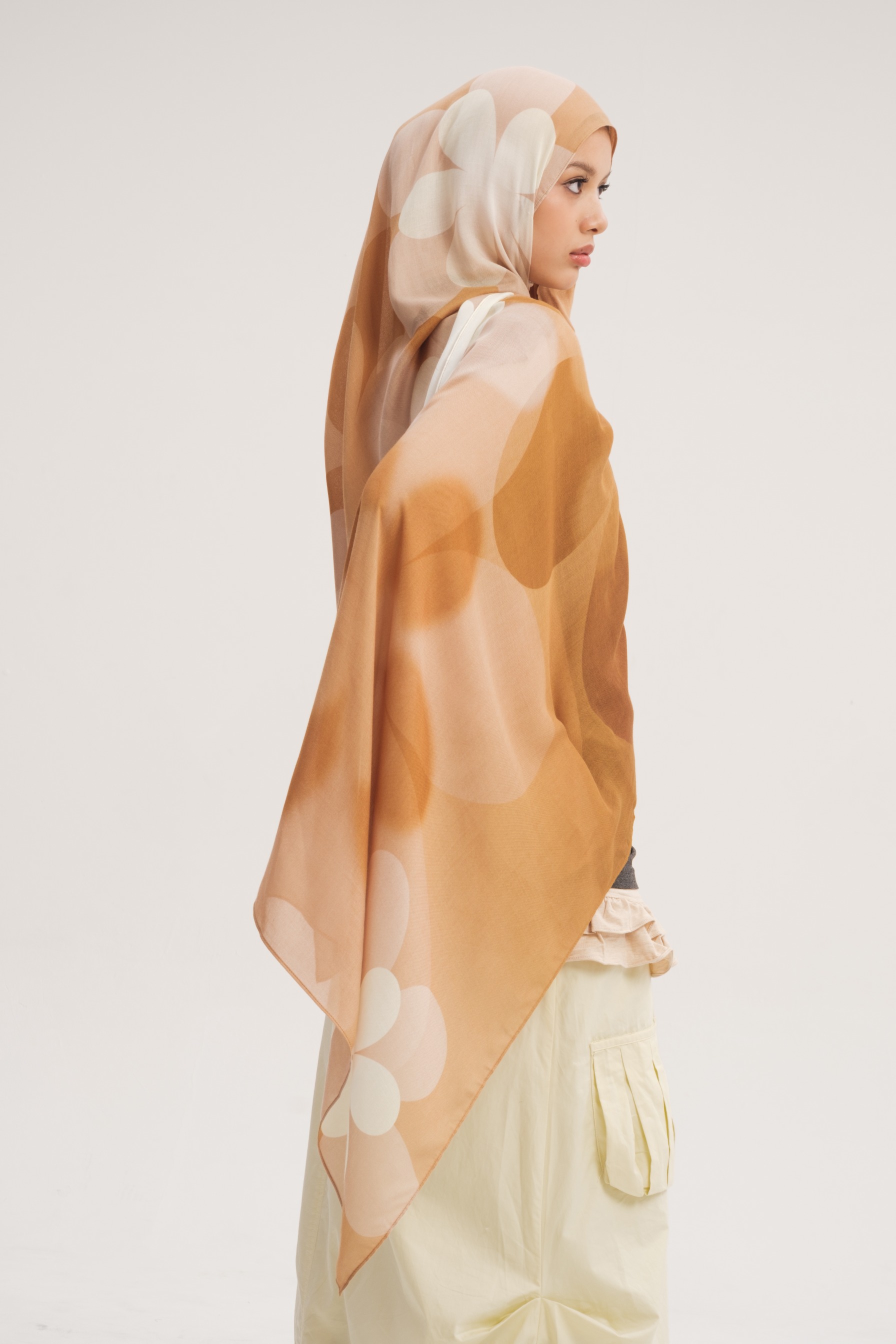 Floral Scarf Brown Chamomile | Pashmina Printed Modals