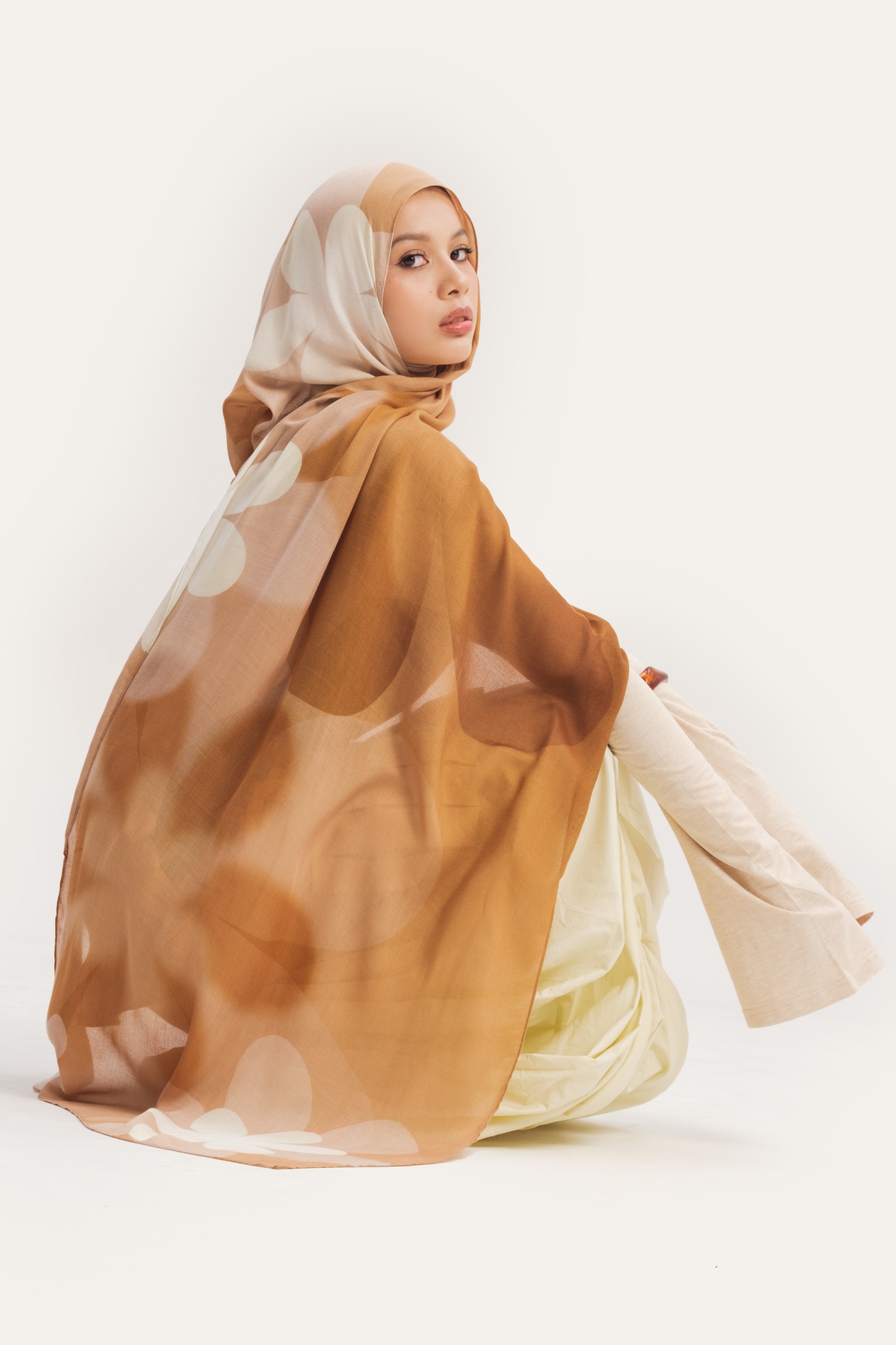 Floral Scarf Brown Chamomile | Pashmina Printed Modals