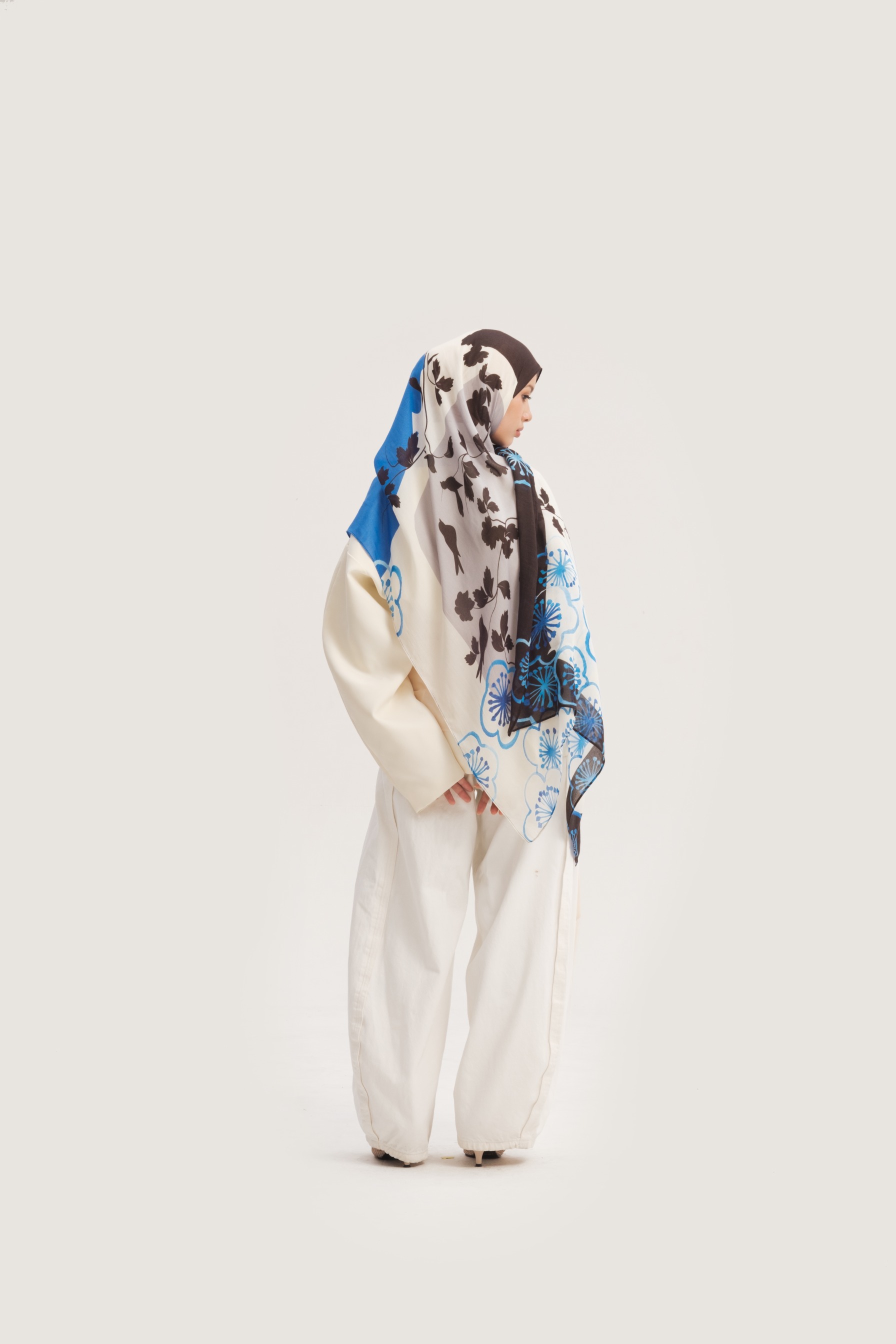 Floral Scarf Midnight Garden | Pashmina Printed Modals
