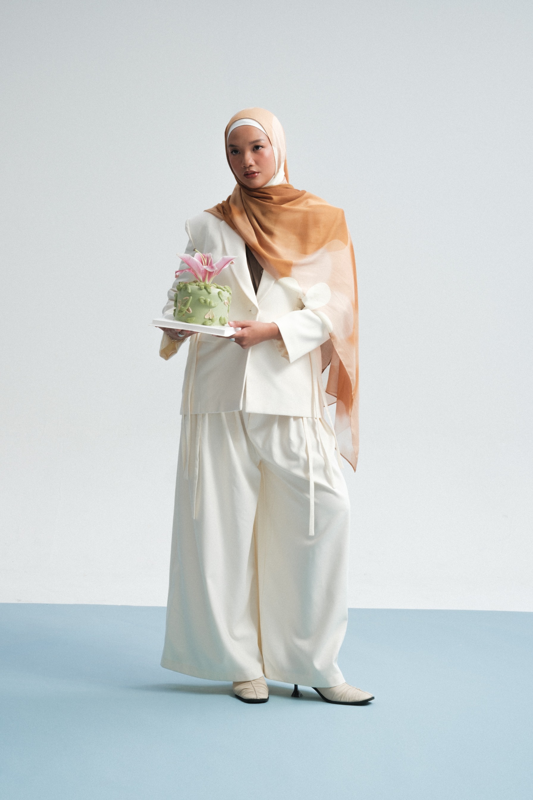 Floral Scarf Brown Chamomile | Pashmina Printed Modals