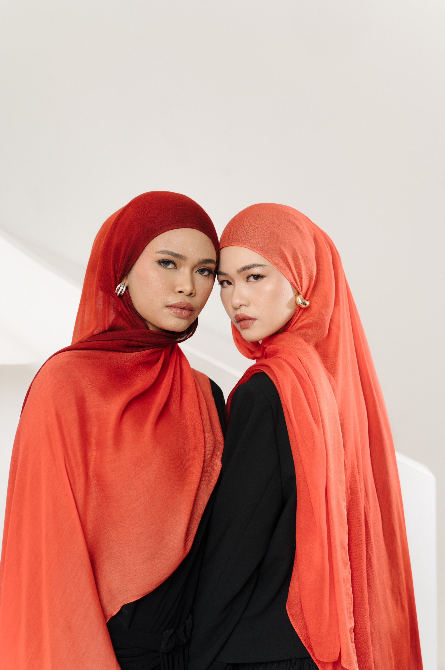 Omna Scarf Red Poppy | Pashmina Printed Modals