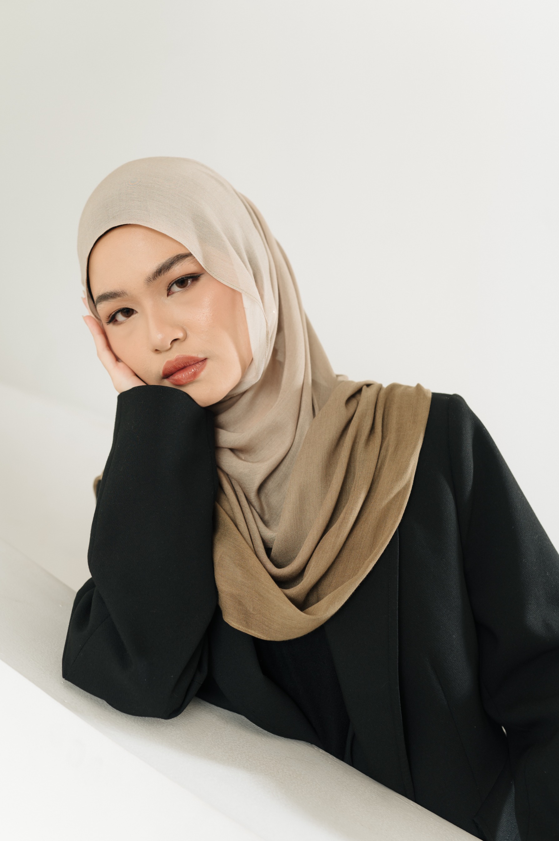 Omna Scarf Golden Dune | Pashmina Printed Modals