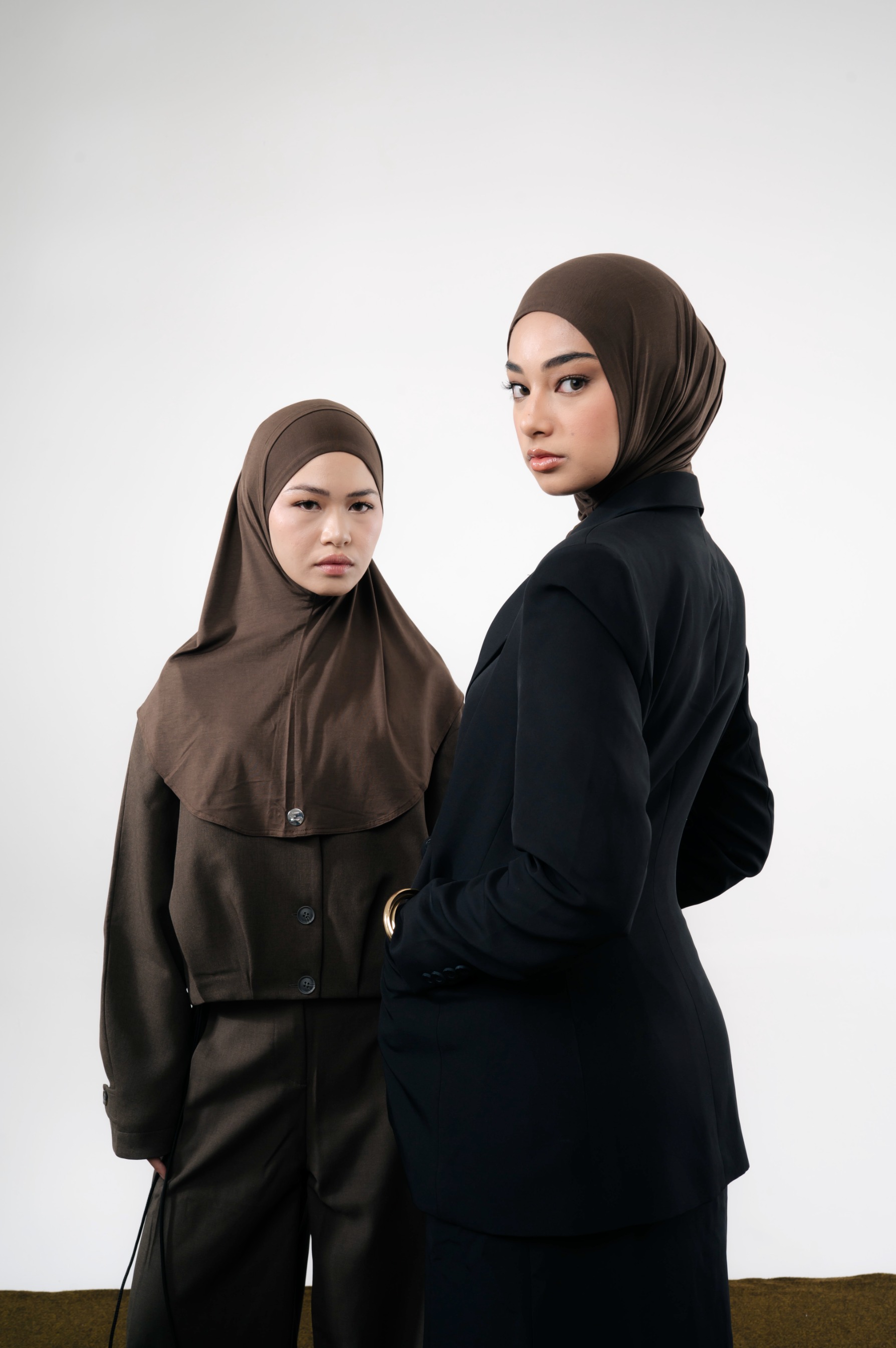 Lira Instant Tie Espresso | TENCEL™️ Hijab