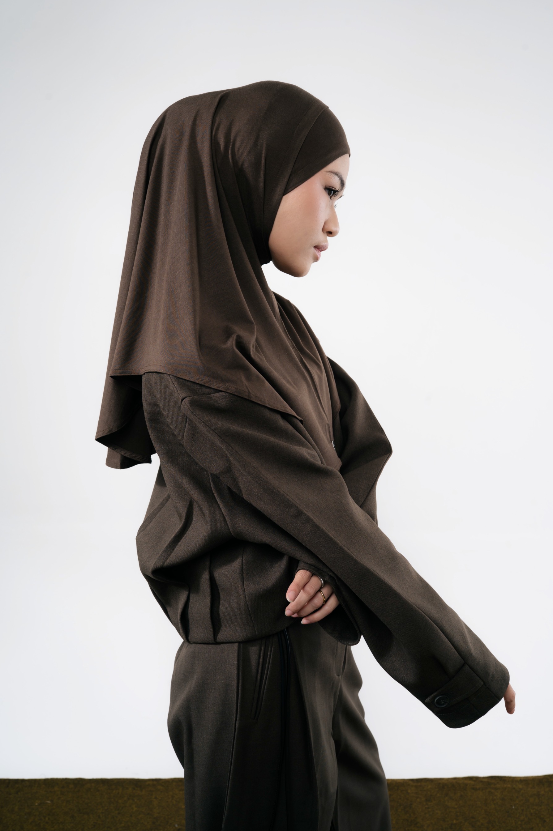 Lira Instant Tie Espresso | TENCEL™️ Hijab