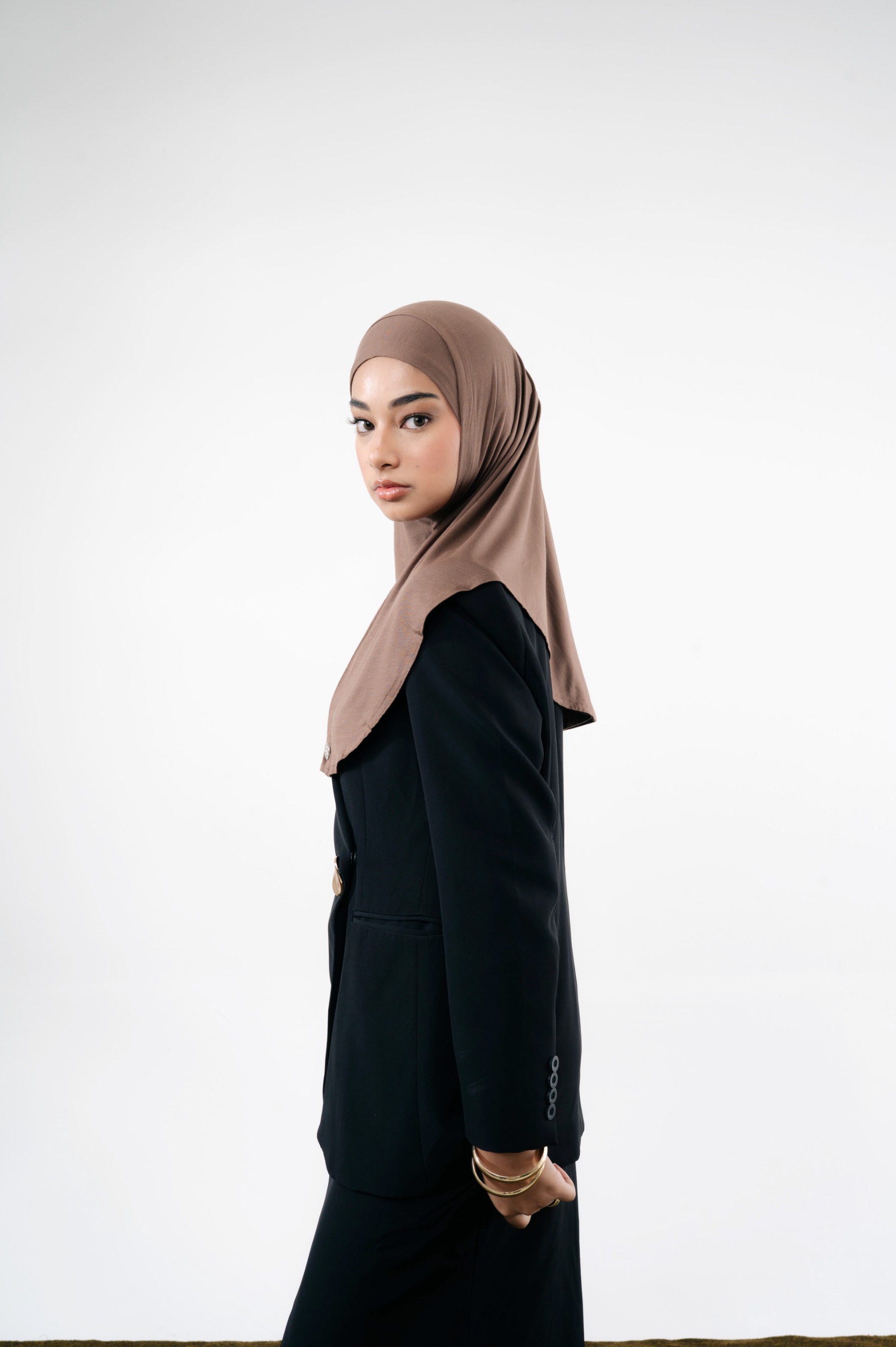 Lira Instant Tie Cappuccino | TENCEL™️ Hijab