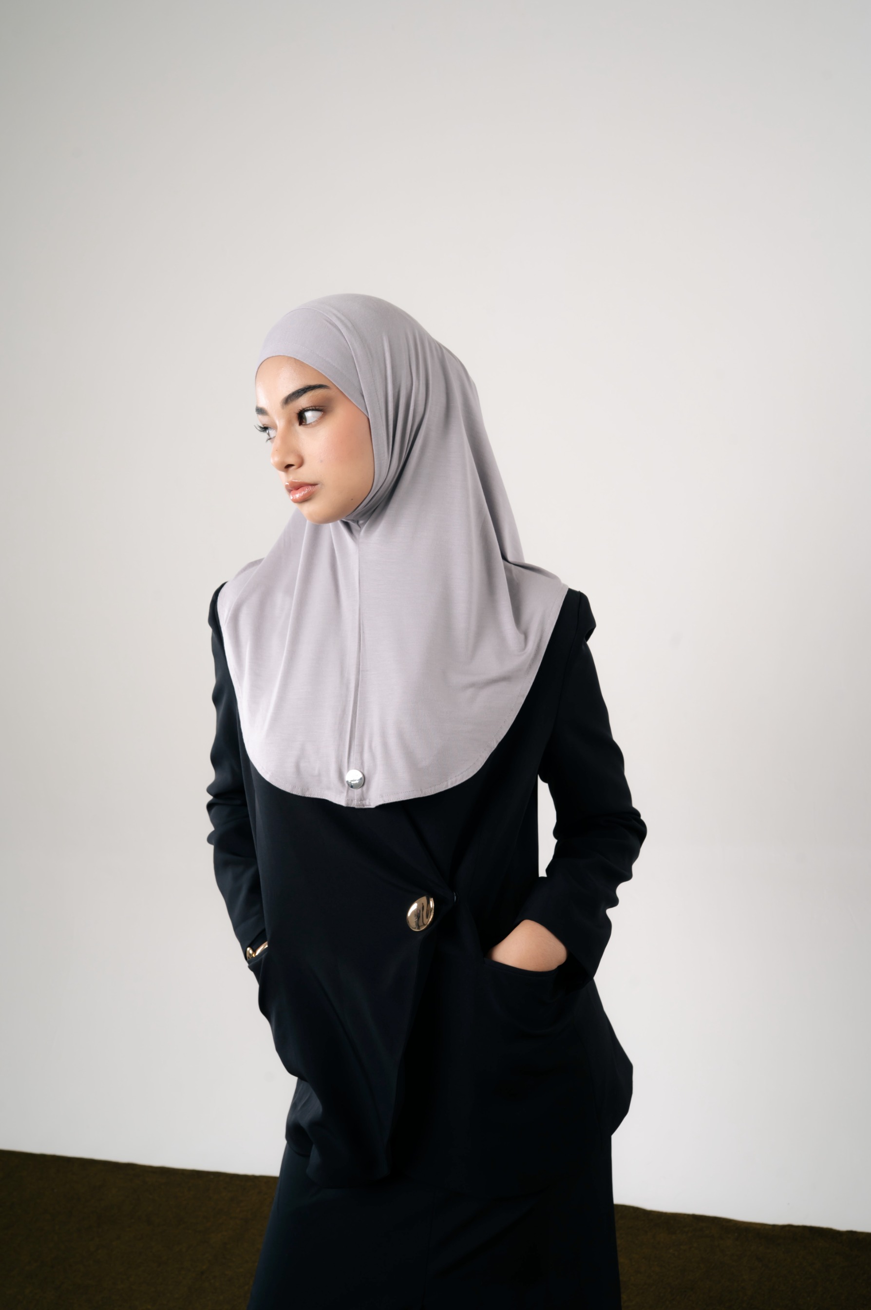 Lira Instant Tie Light Grey | TENCEL™️ Hijab