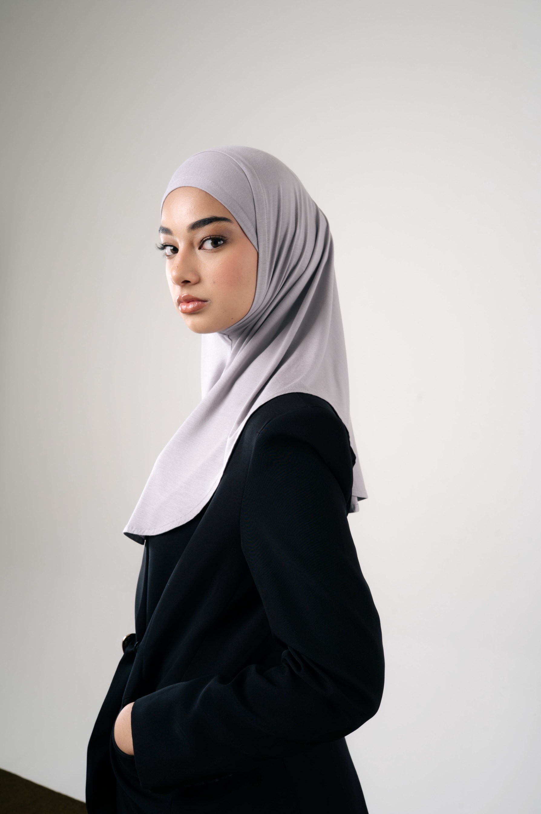 Lira Instant Tie Light Grey | TENCEL™️ Hijab