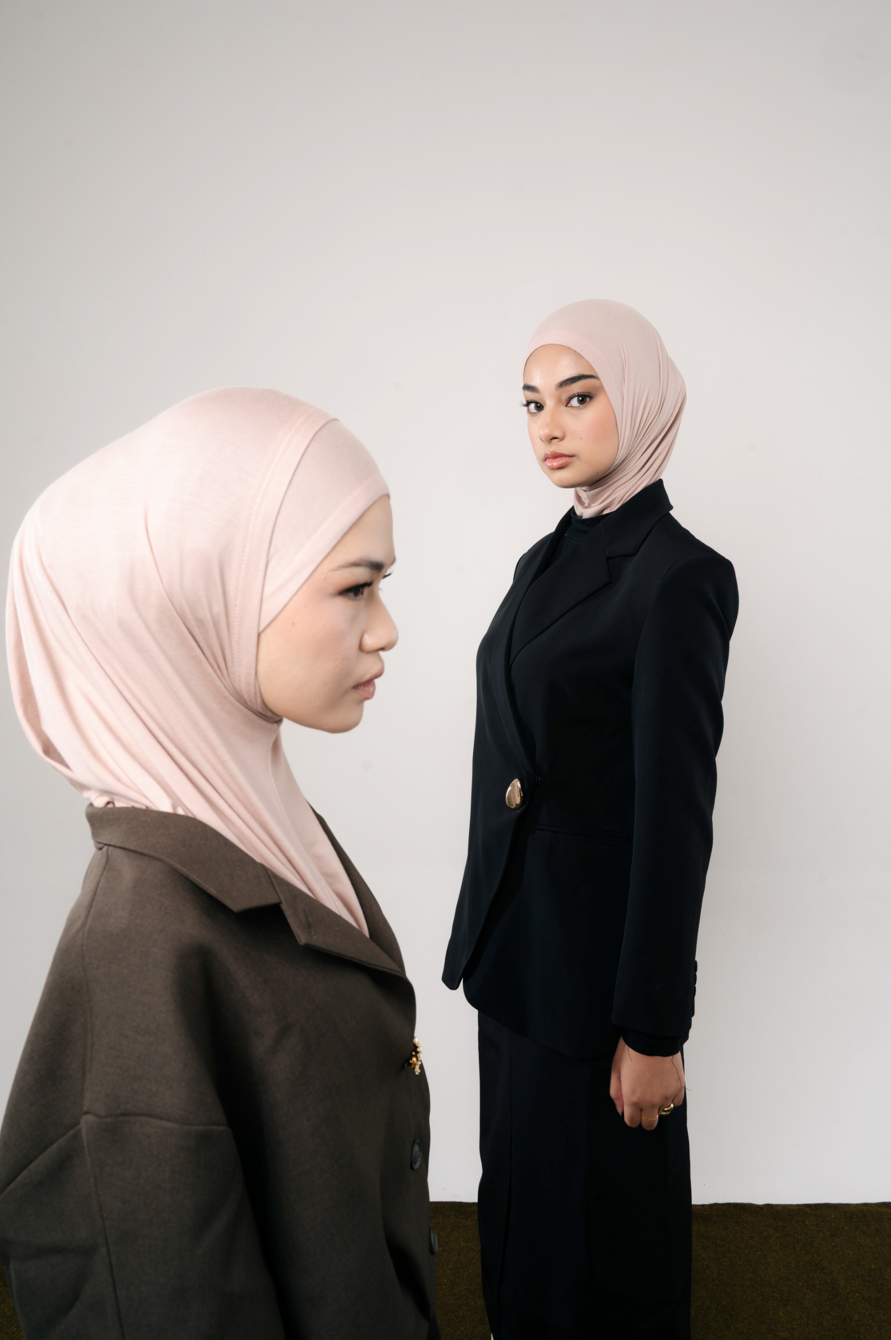 Lira Instant Tie Beige | TENCEL™️ Hijab
