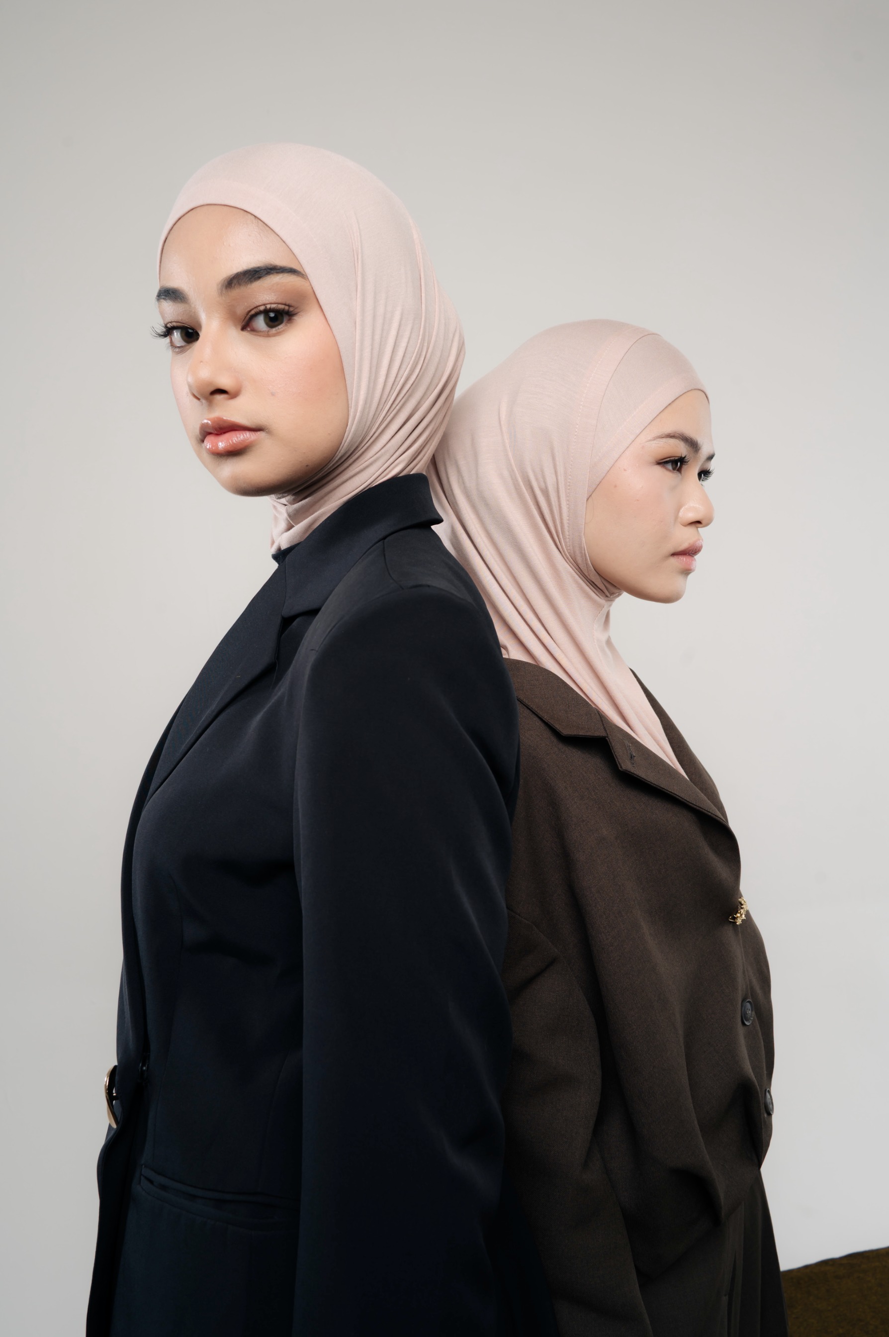 Lira Instant Tie Beige | TENCEL™️ Hijab