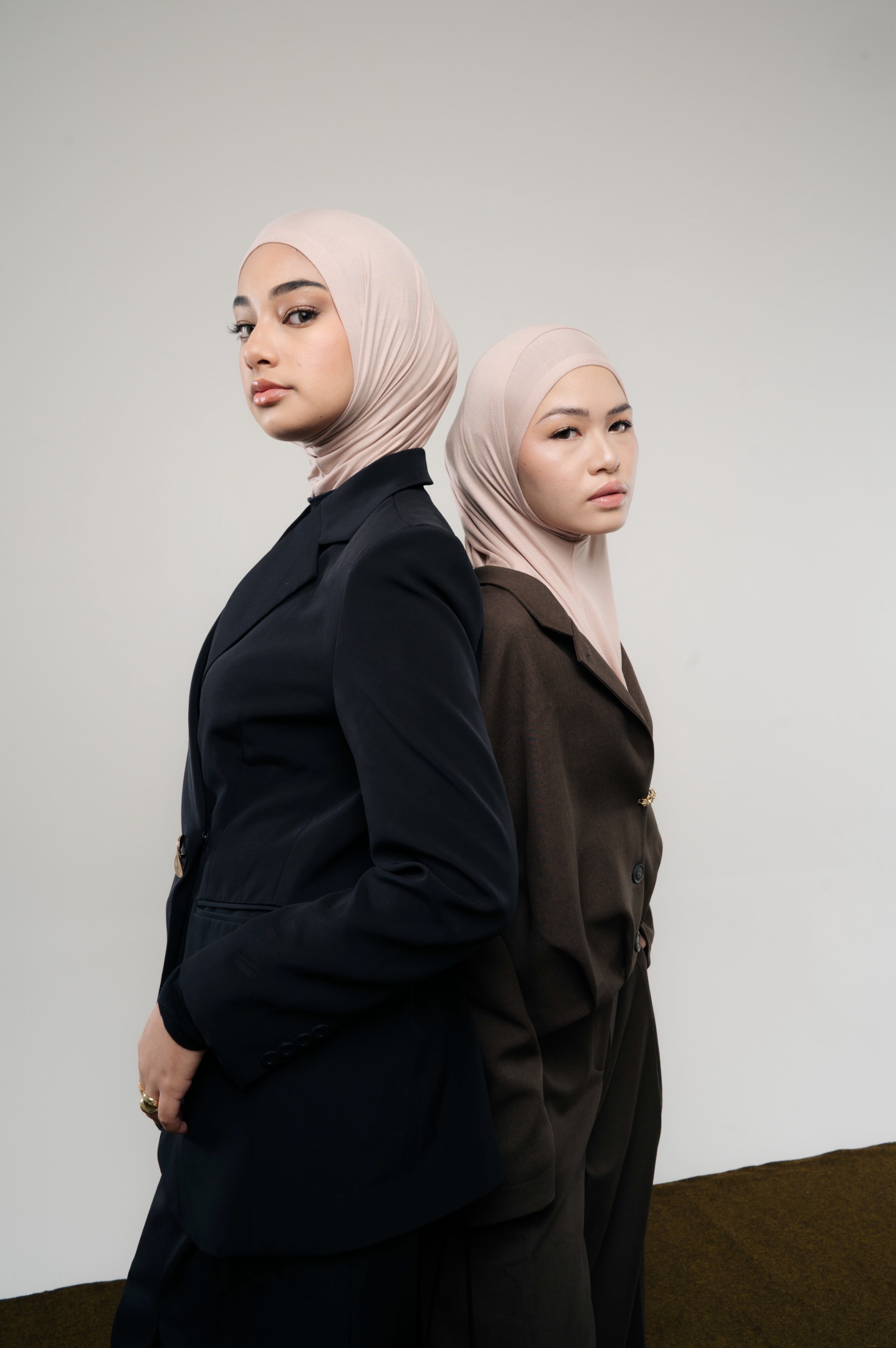 Lira Instant Tie Beige | TENCEL™️ Hijab