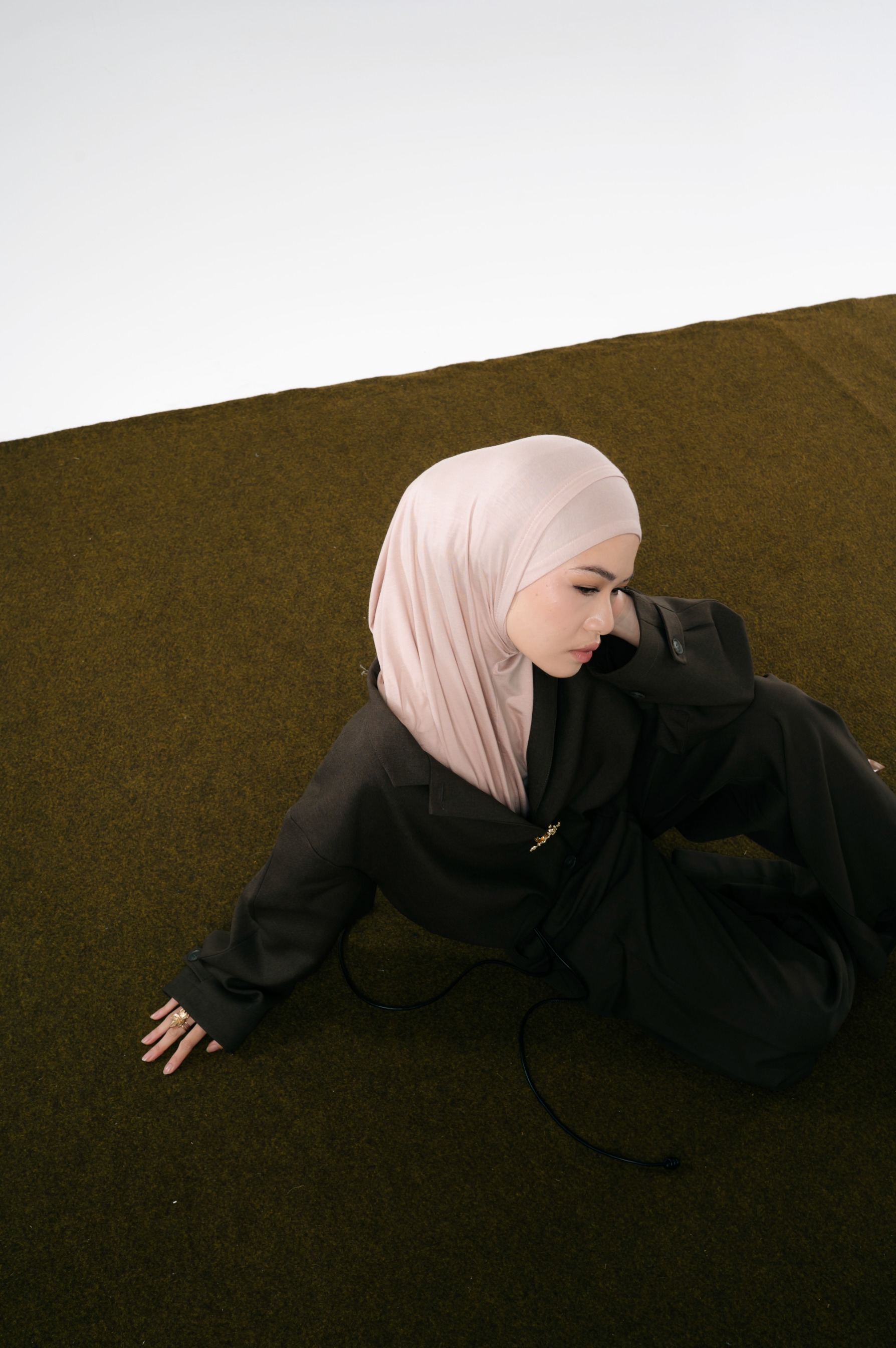 Lira Instant Tie Beige | TENCEL™️ Hijab