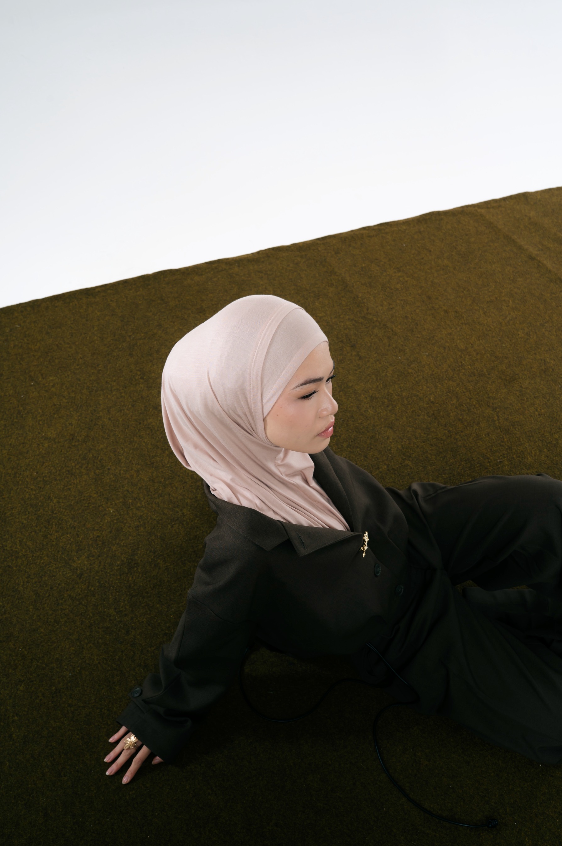 Lira Instant Tie Beige | TENCEL™️ Hijab