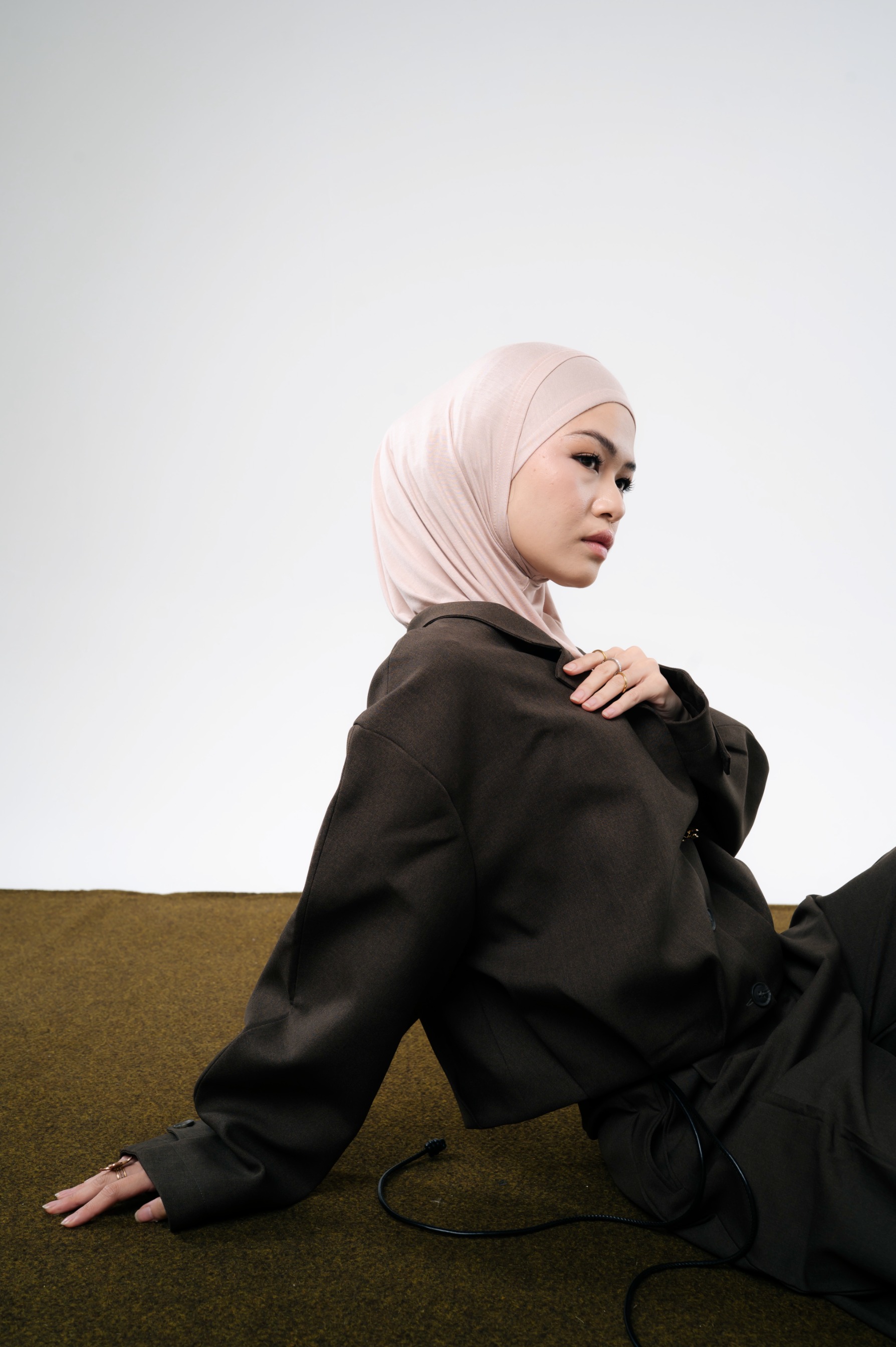 Lira Instant Tie Beige | TENCEL™️ Hijab
