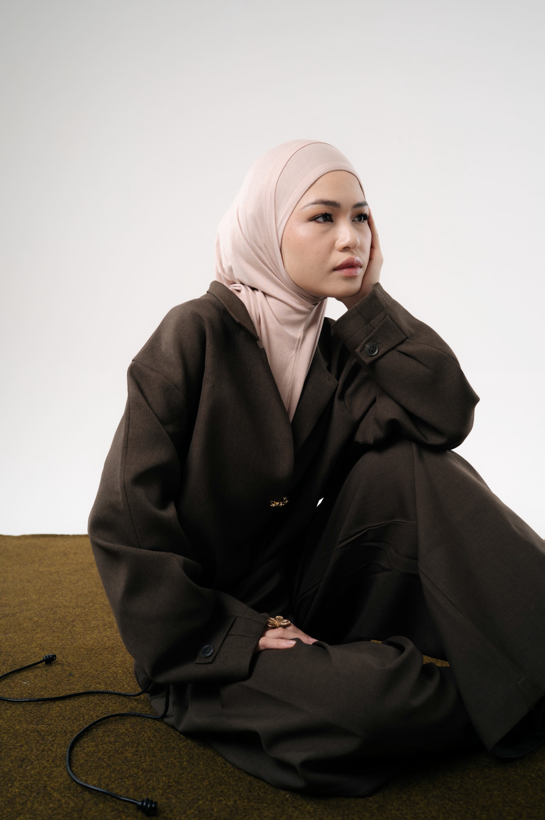 Lira Instant Tie Beige | TENCEL™️ Hijab