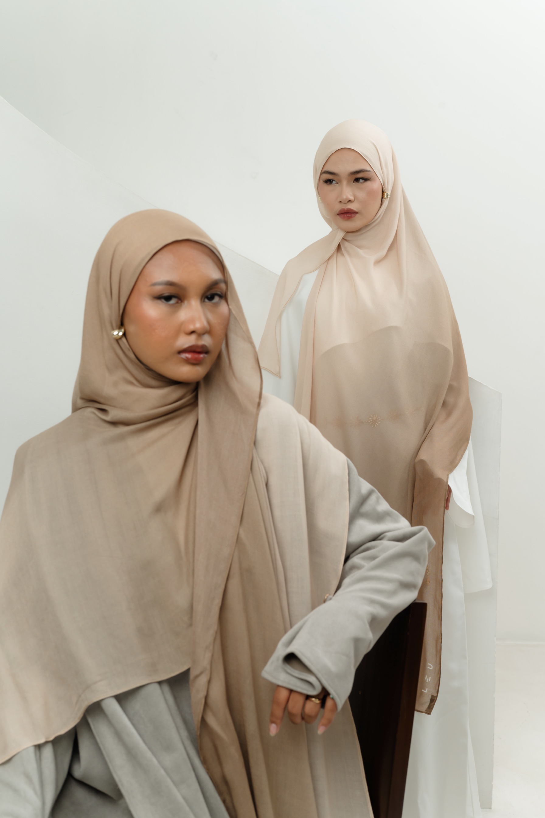 Omna Scarf Golden Sand | Pashmina Printed Modals