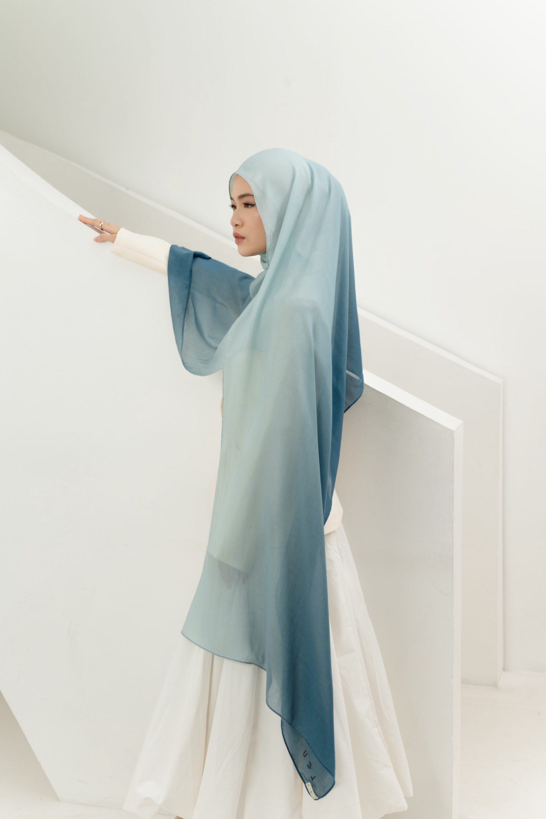 Omna Scarf Ocean Waves | Pashmina Printed Modals