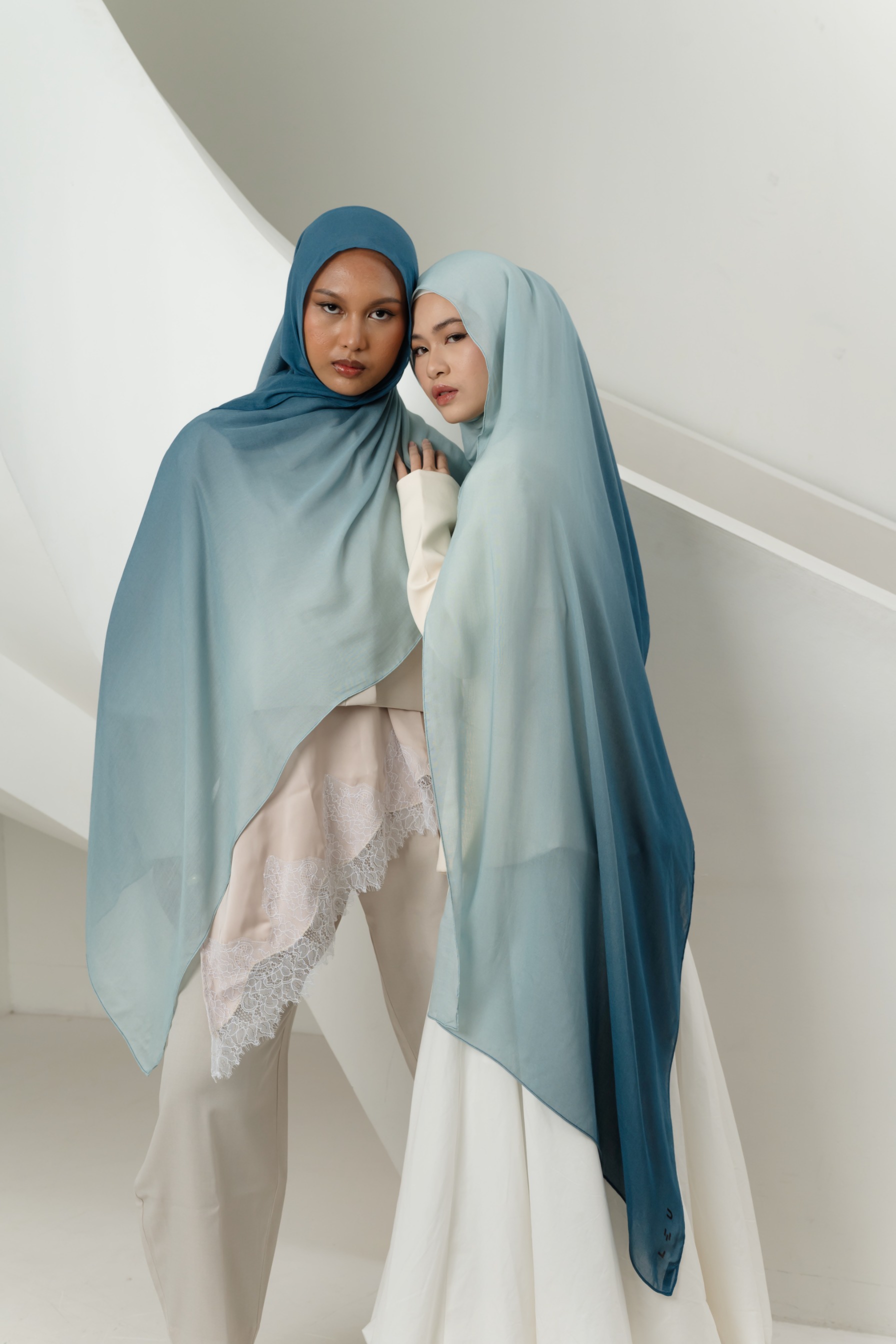 Omna Scarf Ocean Waves | Pashmina Printed Modals