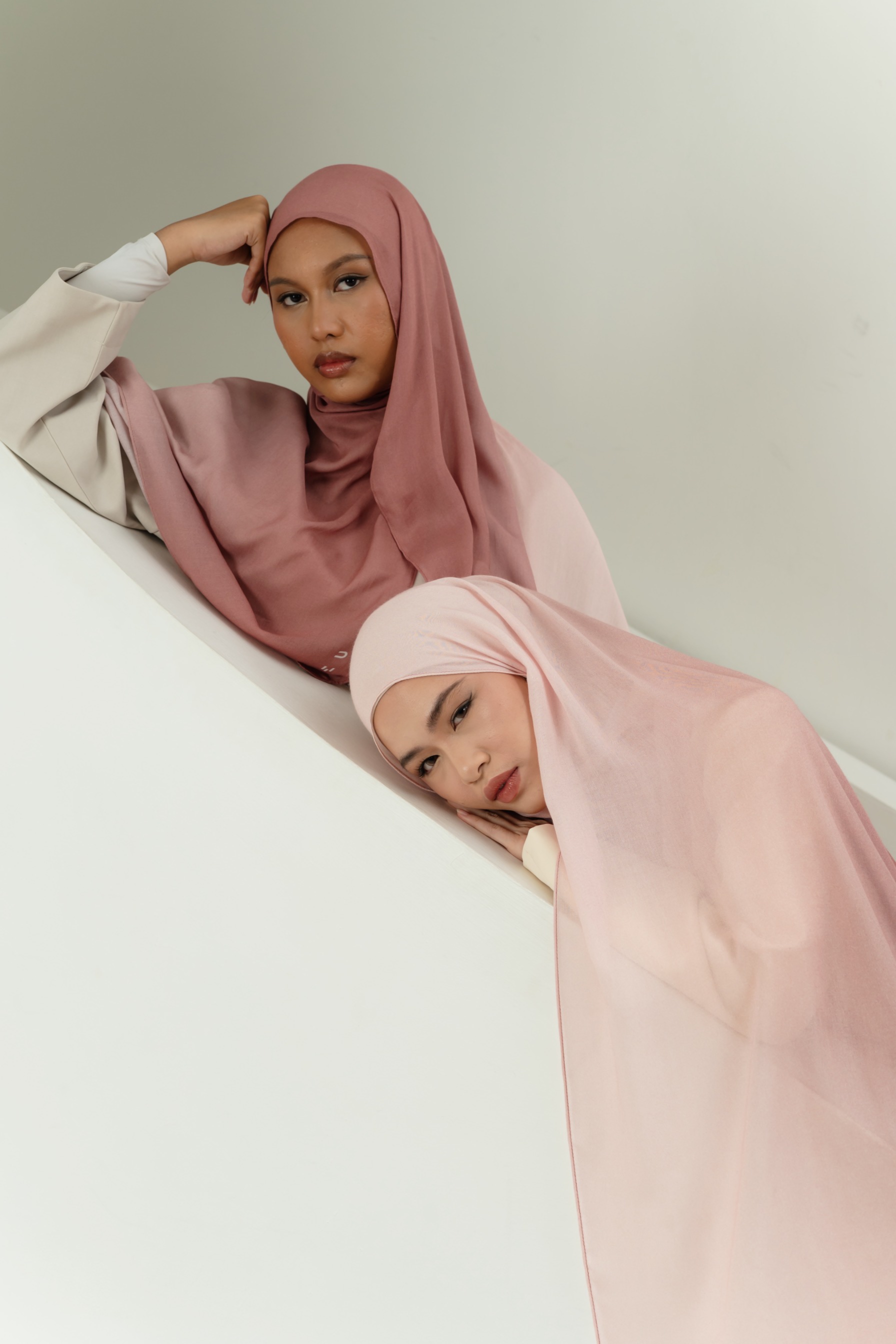 Omna Scarf Blush Pearl | Pashmina Printed Modals