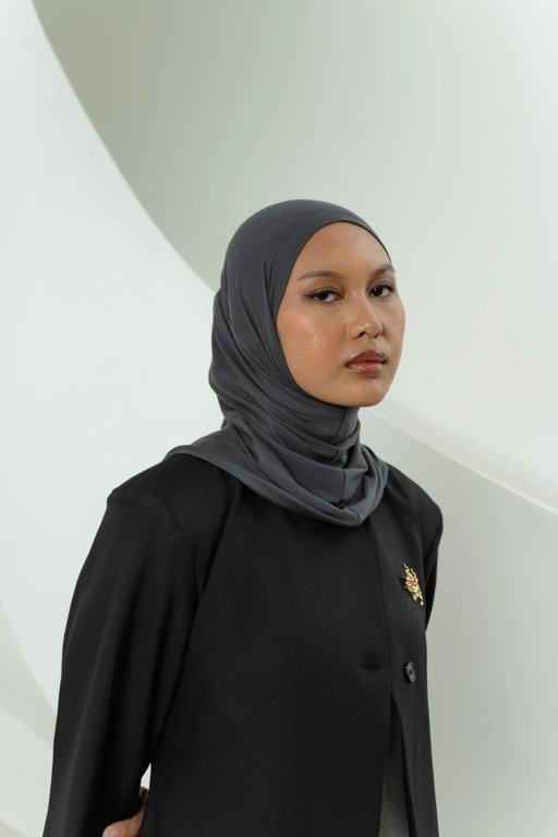 Image of Aera Instant Dark Grey | TENCEL™️ Hijab