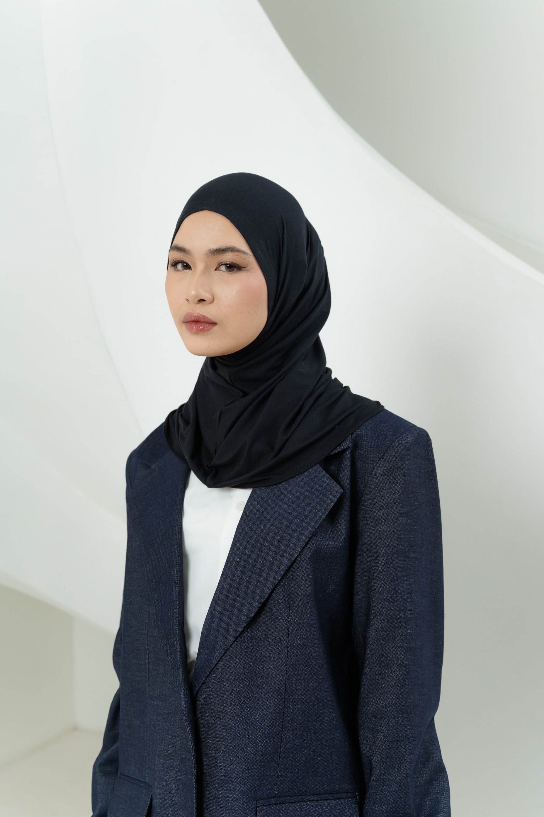 Aera Instant Black | TENCEL™️ Hijab