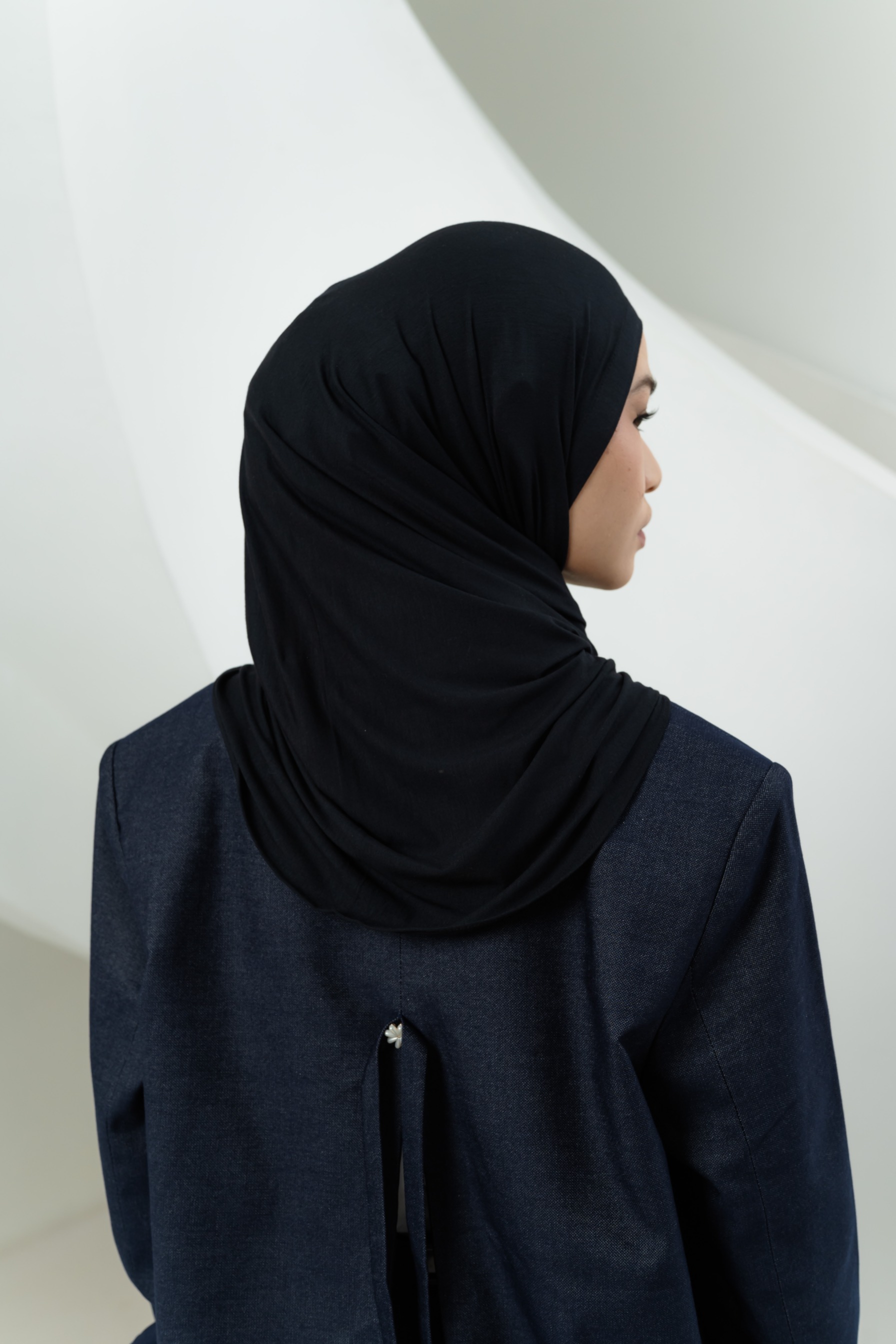 Aera Instant Black | TENCEL™️ Hijab