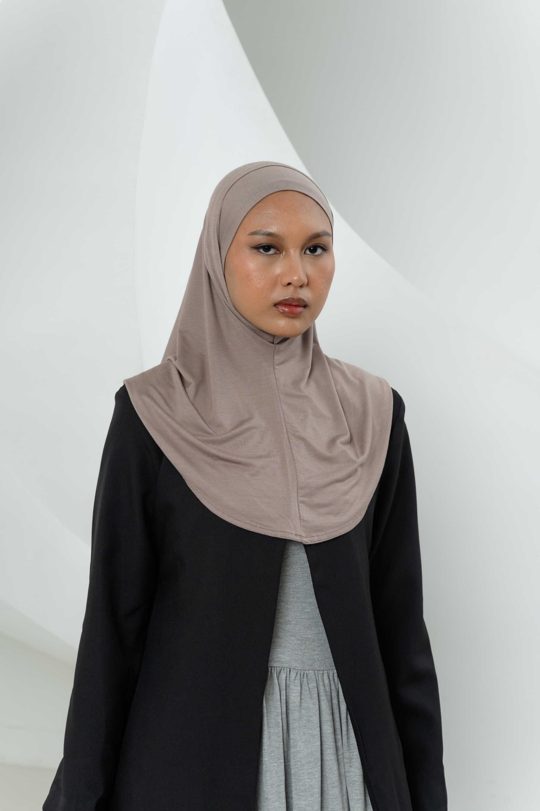 Lira Instant Tie Mocha | TENCEL™️ Hijab