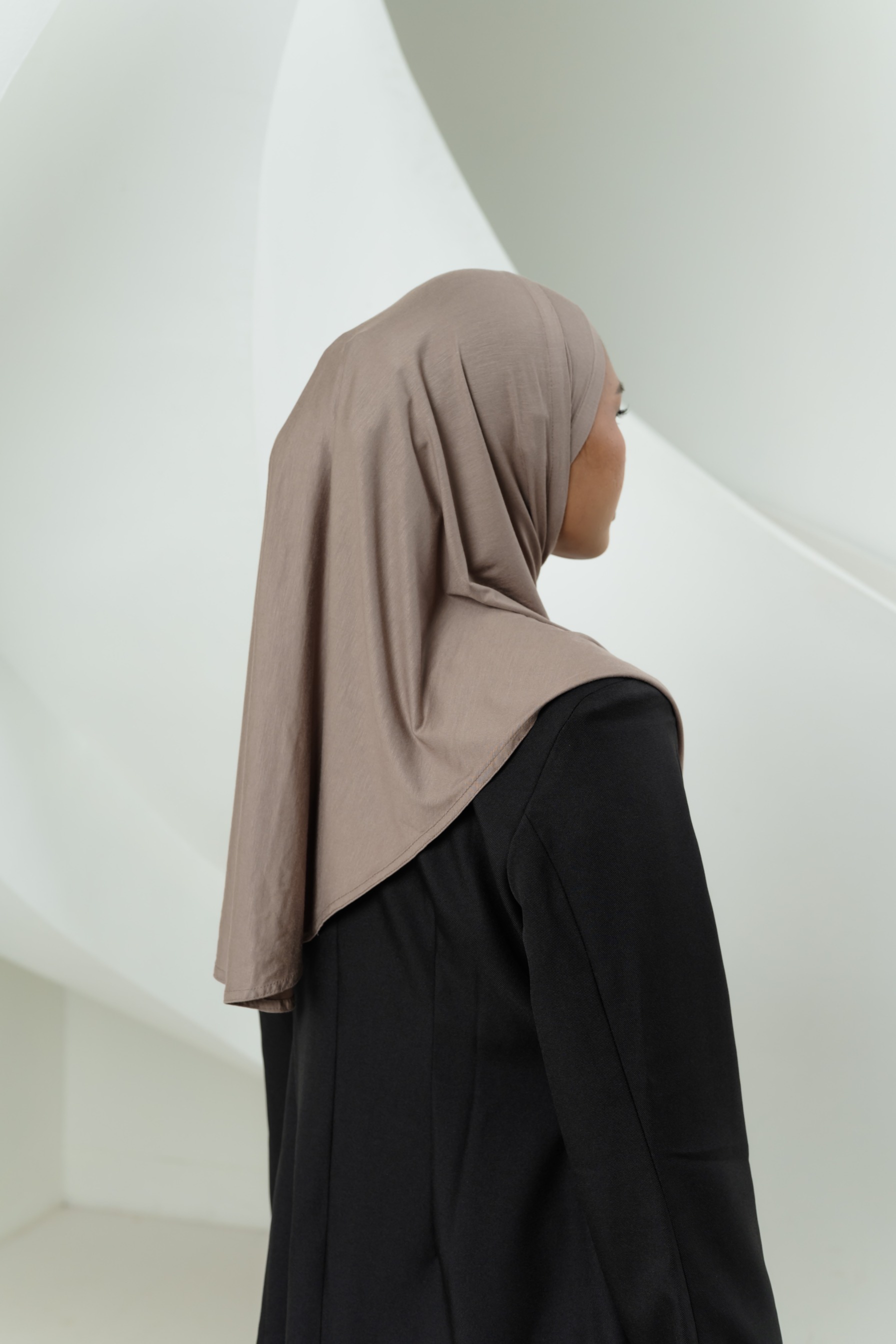 Lira Instant Tie Mocha | TENCEL™️ Hijab