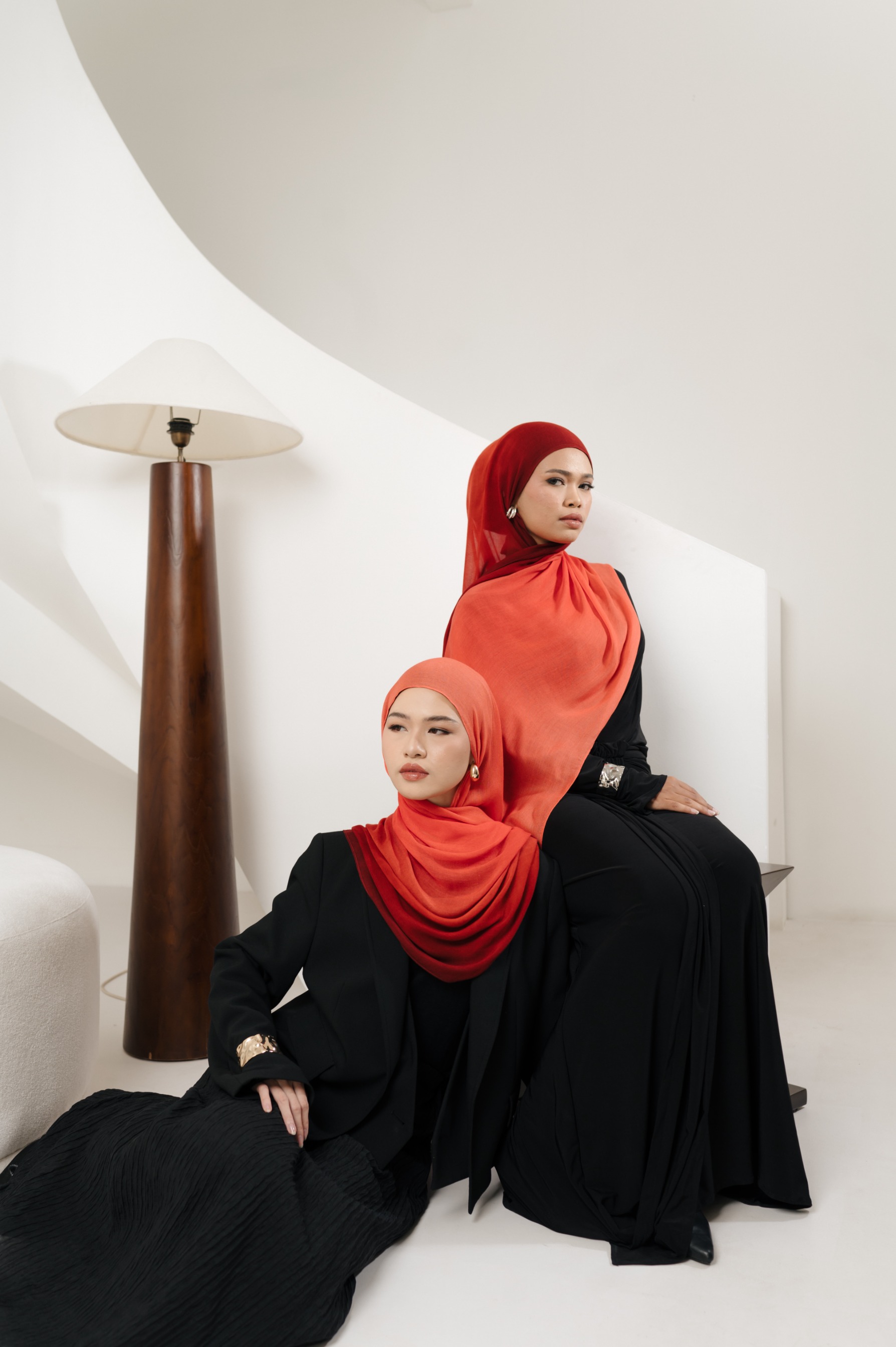 Omna Scarf Red Poppy | Pashmina Printed Modals