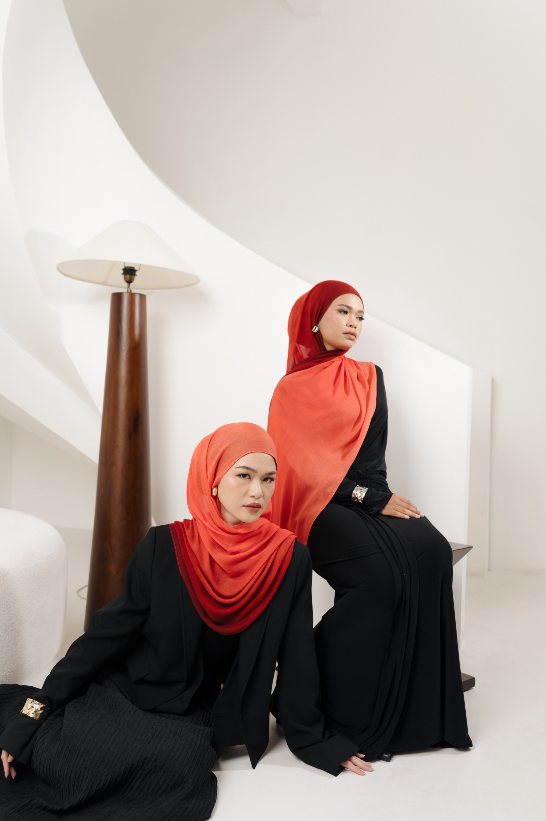 Omna Scarf Red Poppy | Pashmina Printed Modals