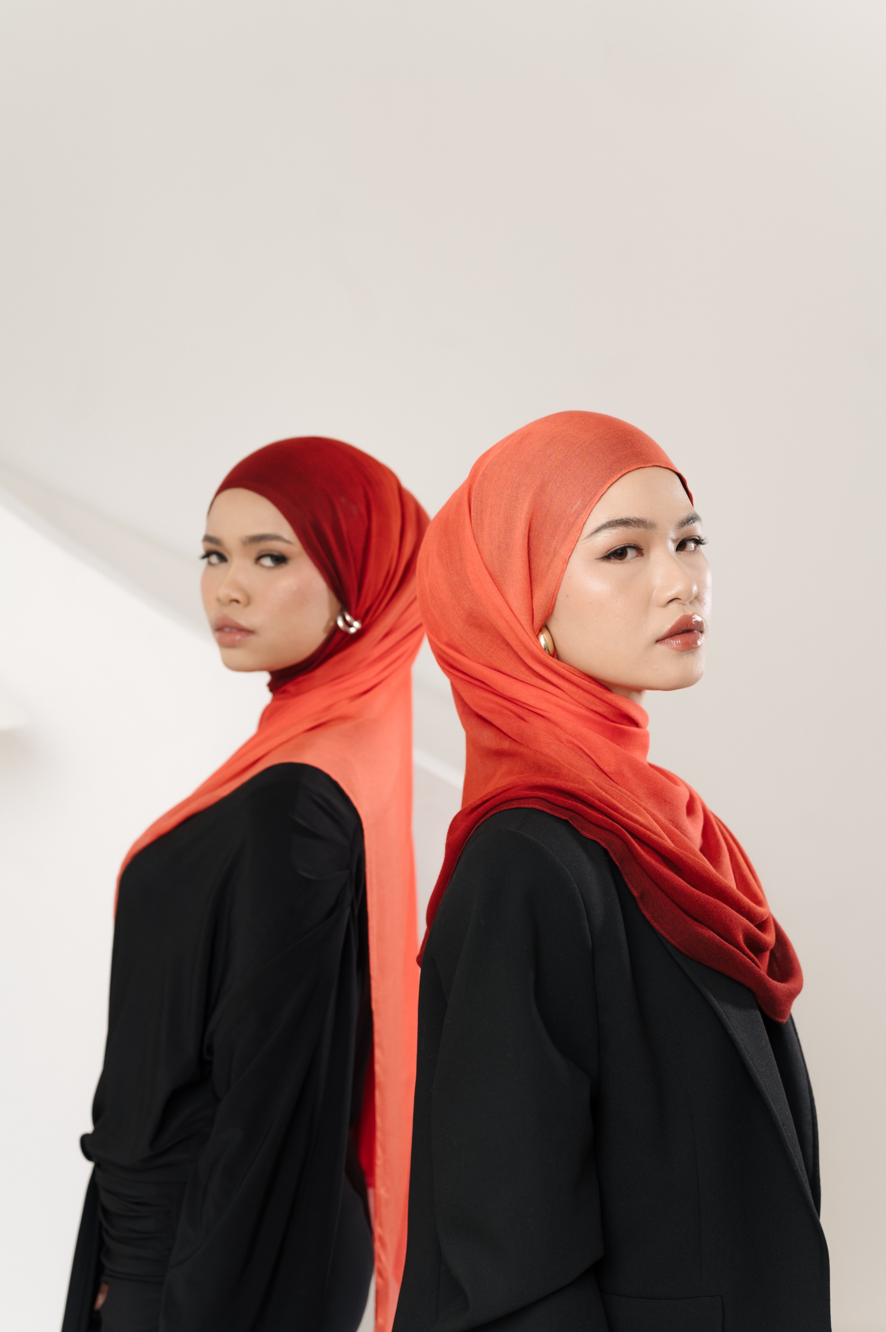 Omna Scarf Red Poppy | Pashmina Printed Modals