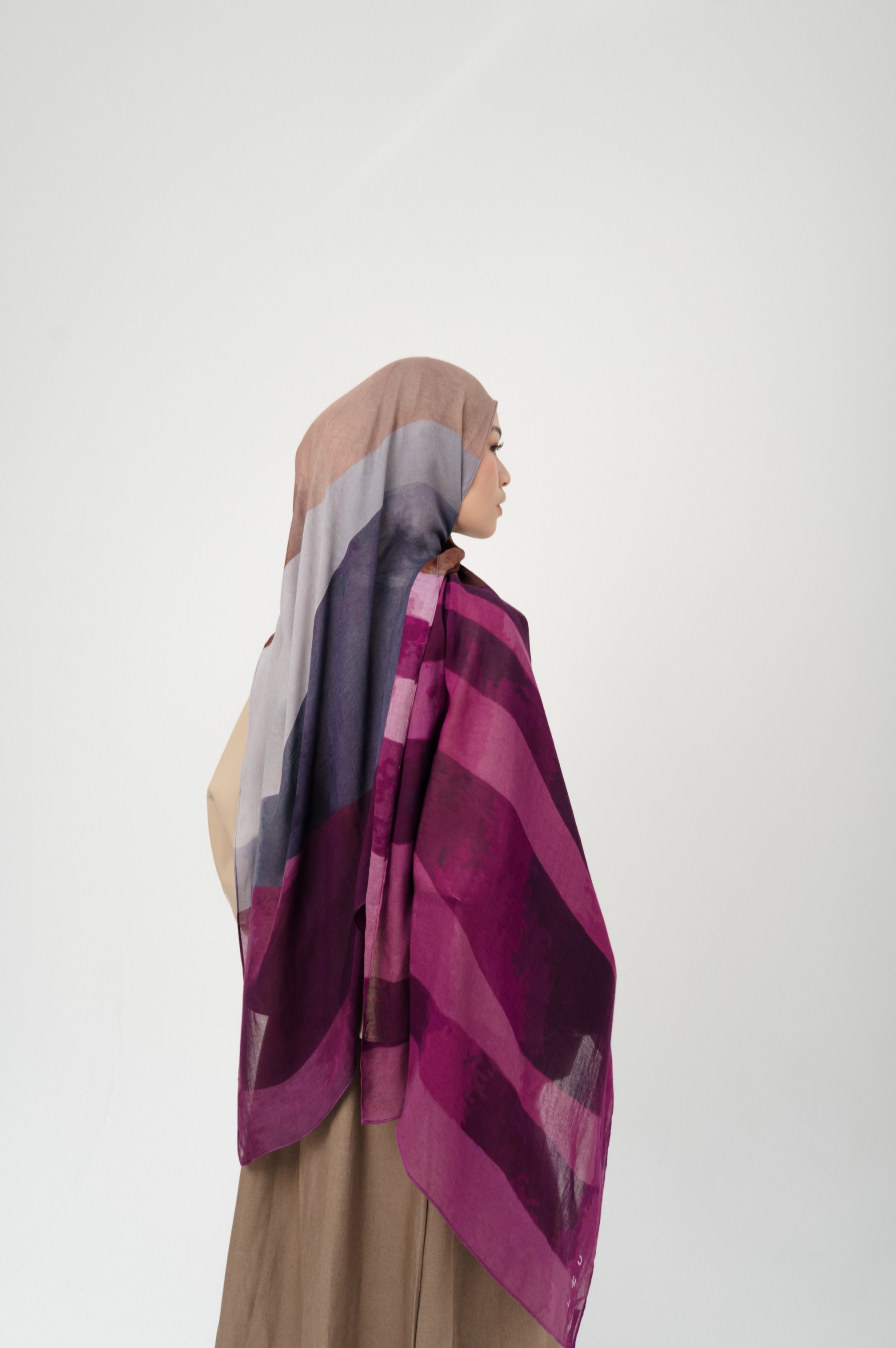 Sora Scarf Plum Waves | Pashmina Printed Modals