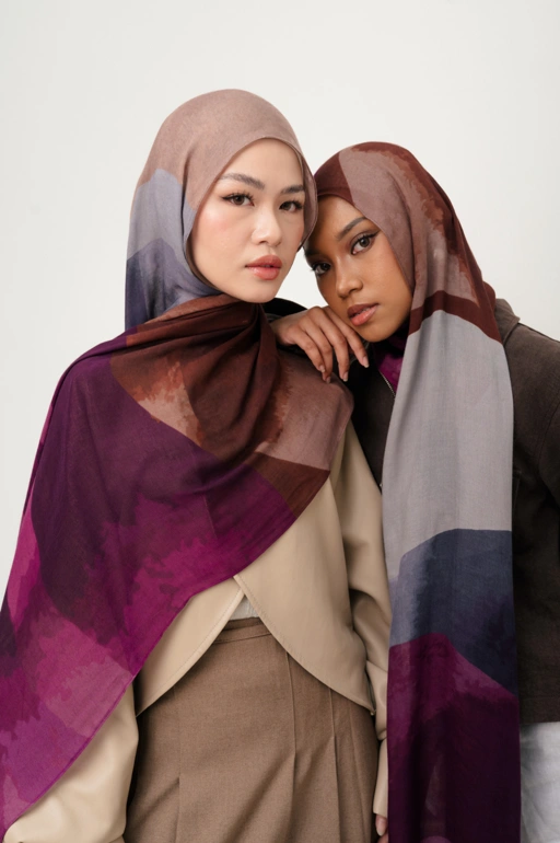 Image of Sora Scarf Plum Waves | Pashmina Printed Modals