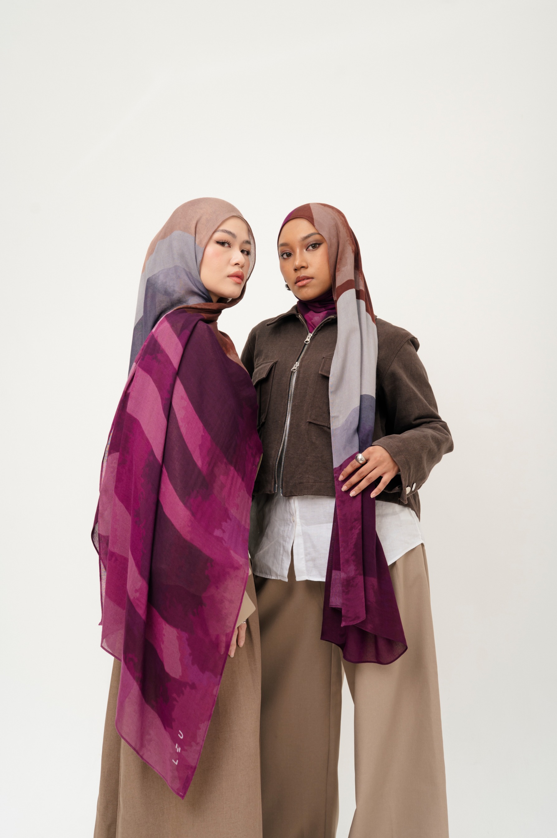 Sora Scarf Plum Waves | Pashmina Printed Modals
