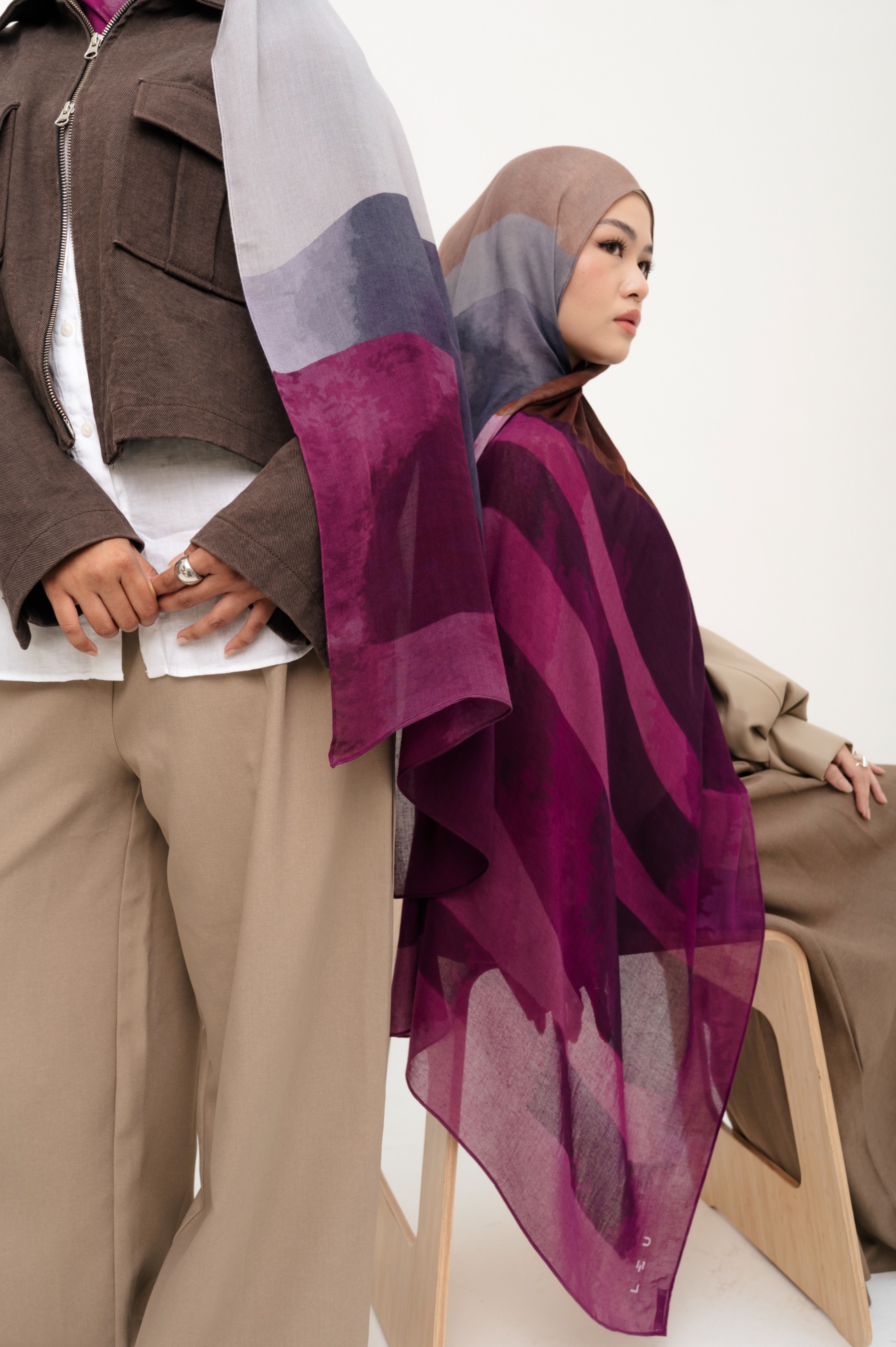 Sora Scarf Plum Waves | Pashmina Printed Modals