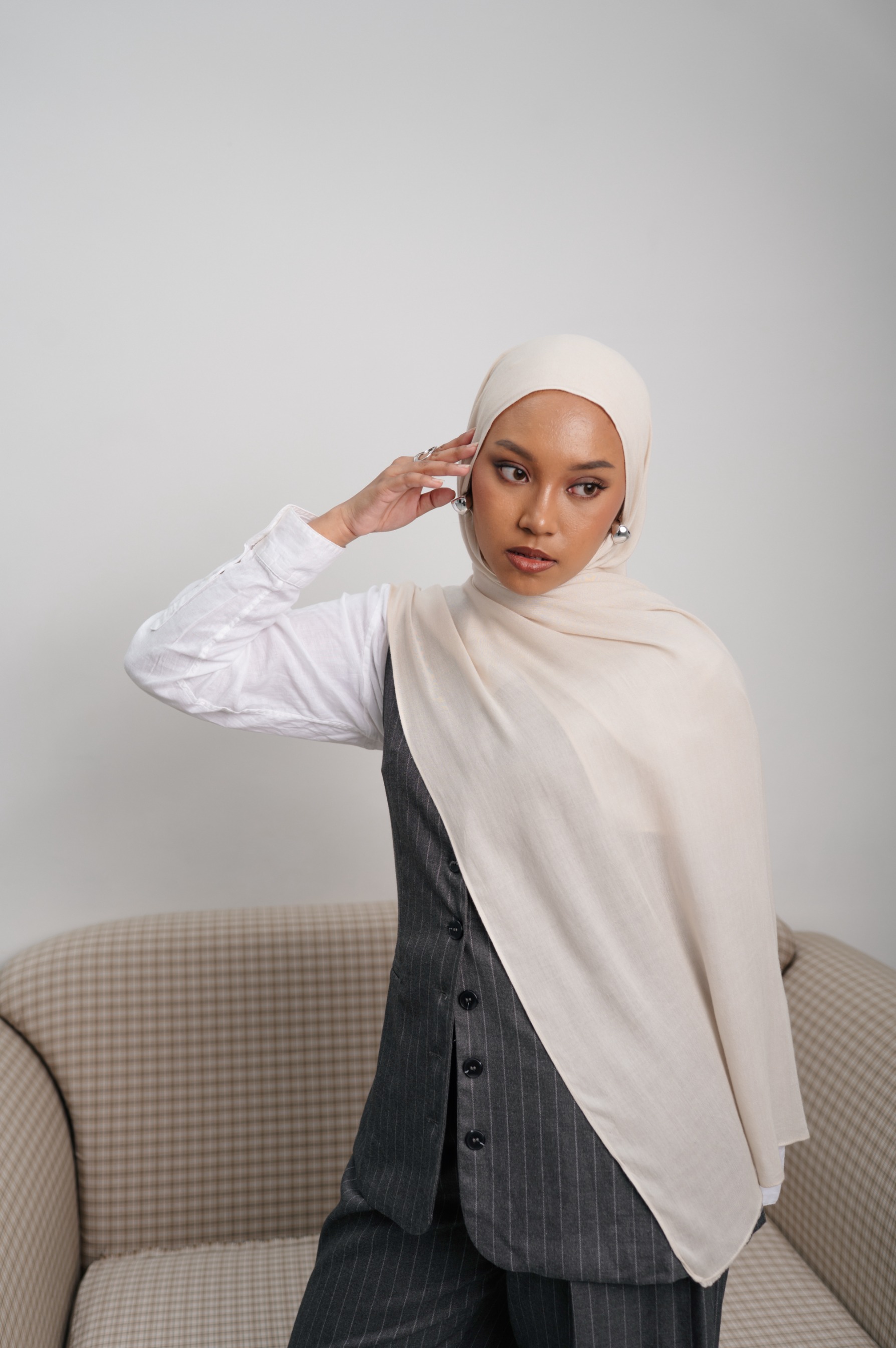 Sana Ivory | Pashmina Delicate Rayon